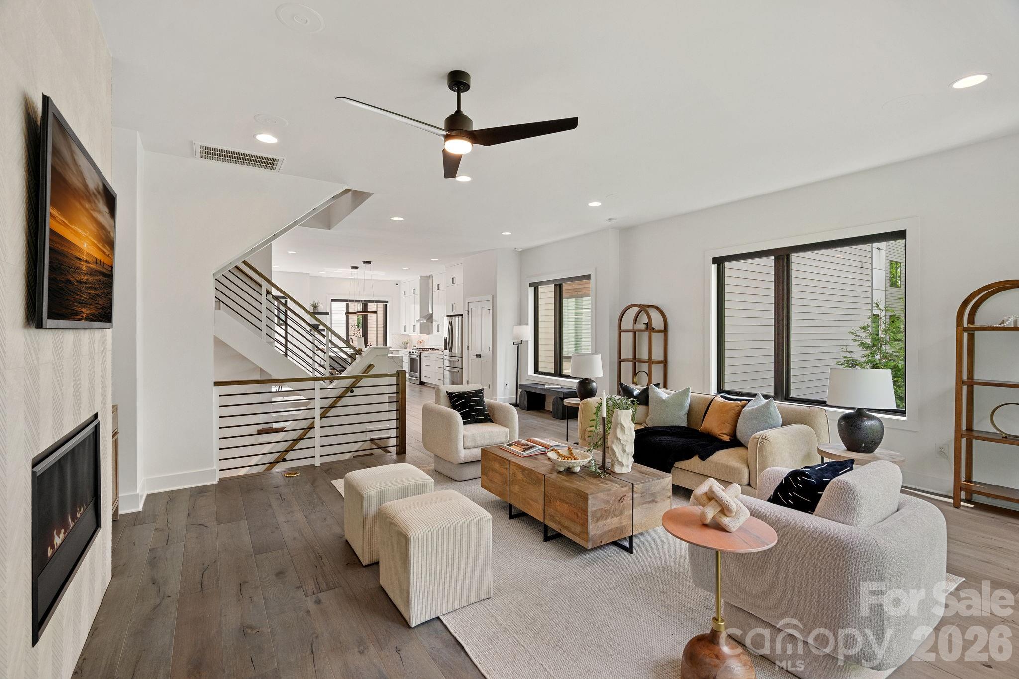 1006 Westbrook Drive B