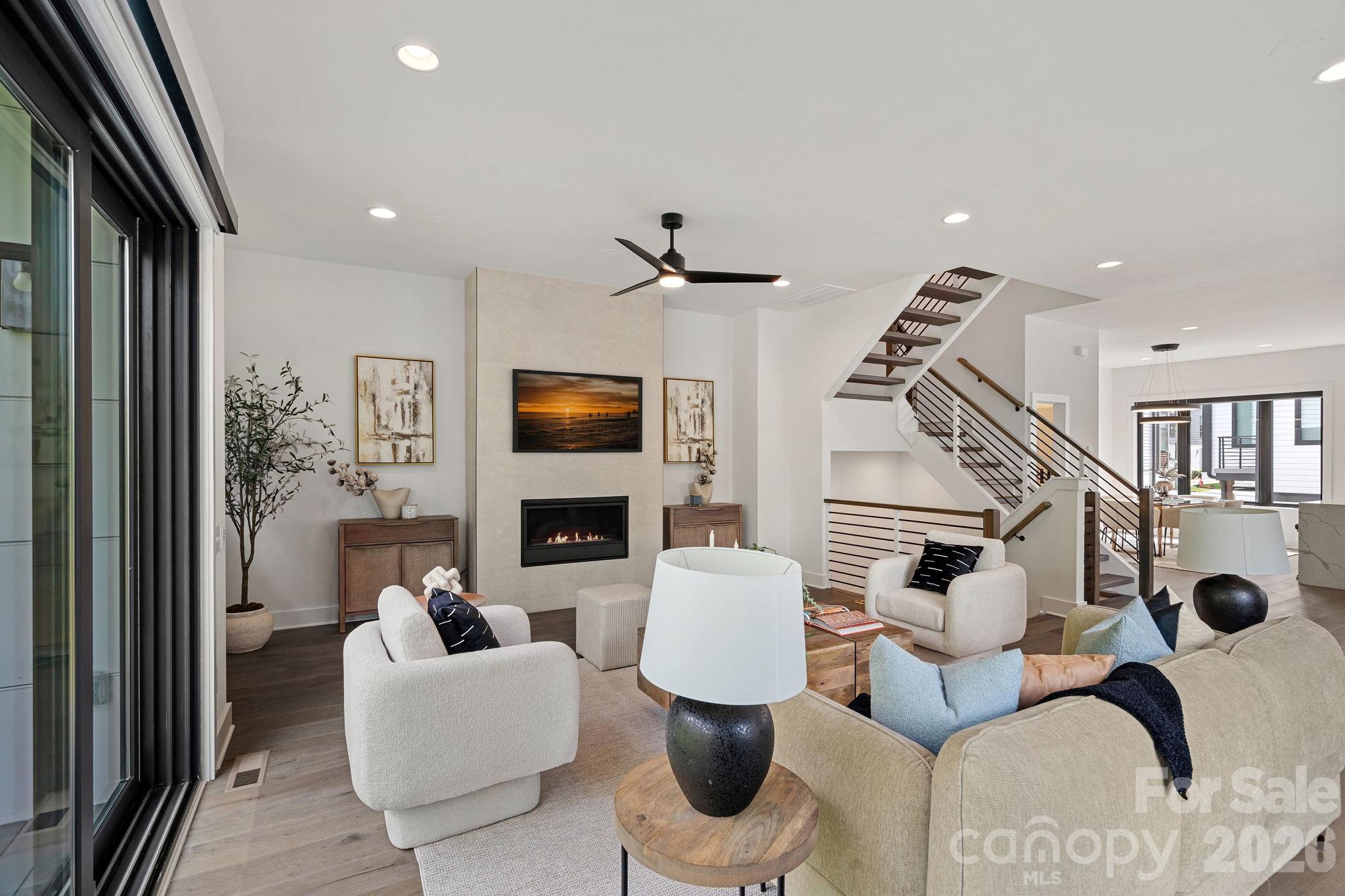 1006 Westbrook Drive B
