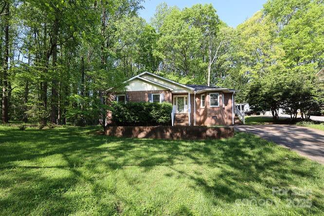 1730 Deer Street