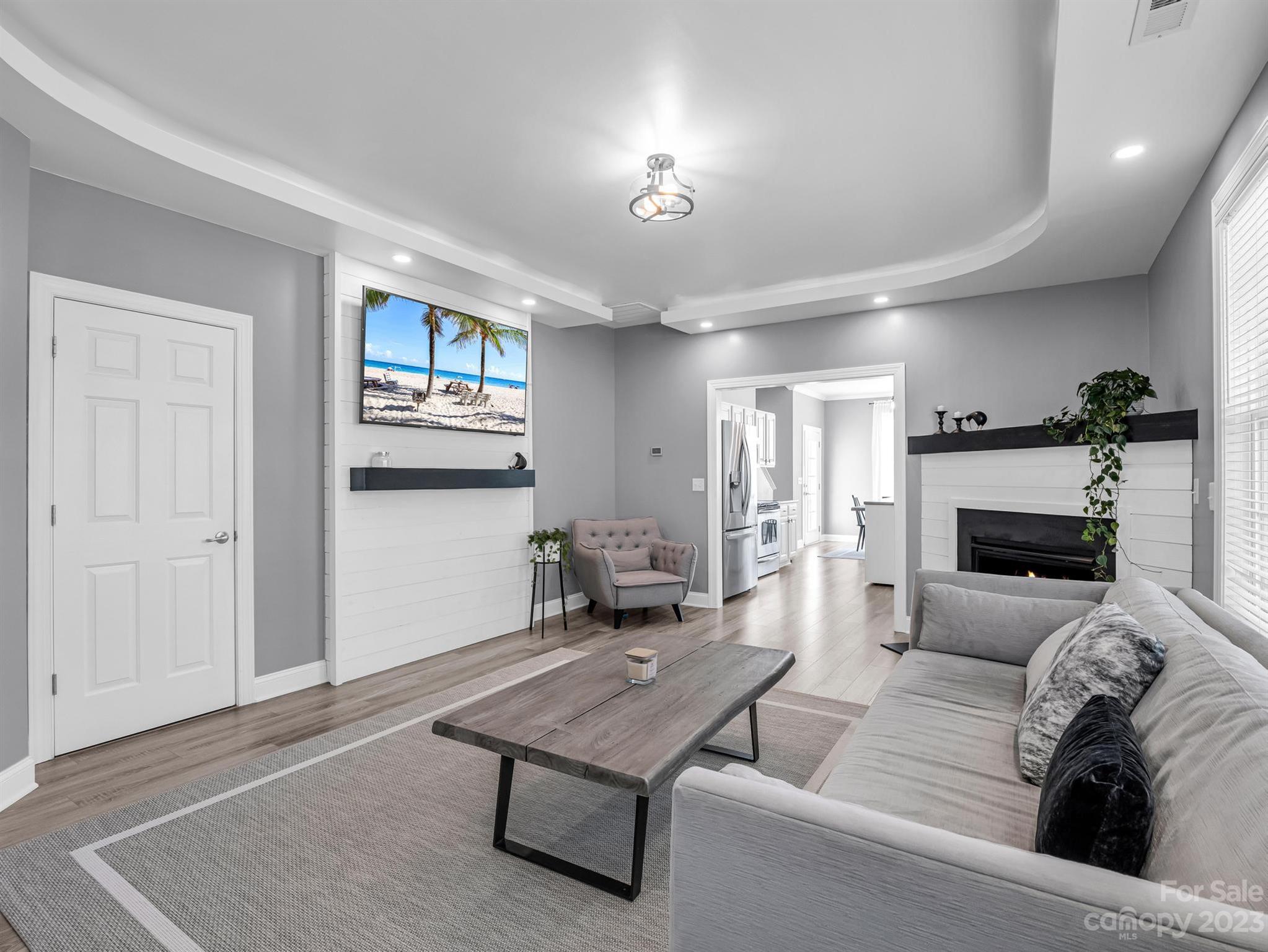 Waightstill Mountain - Residential