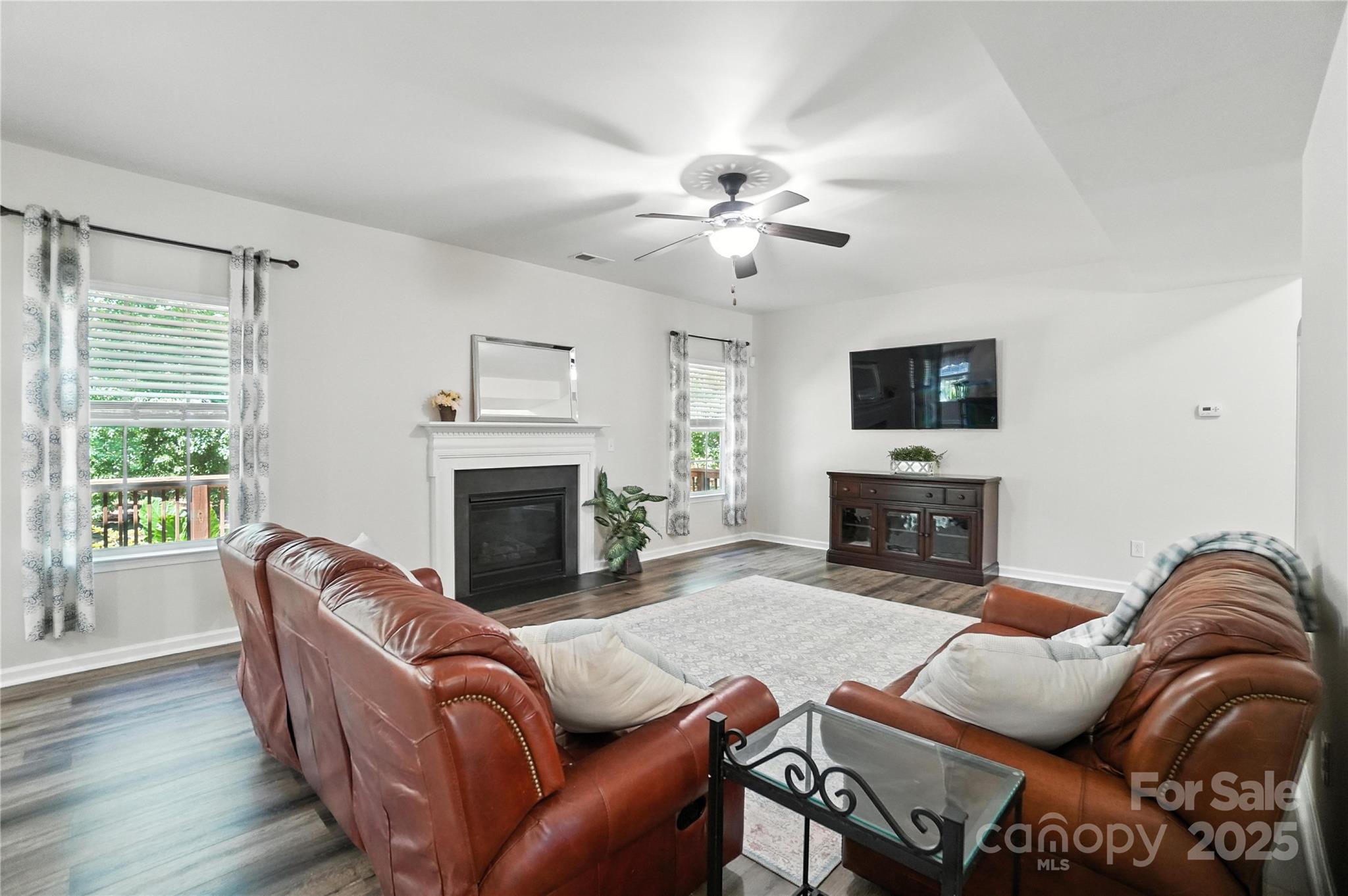 2237 Knocktree Drive