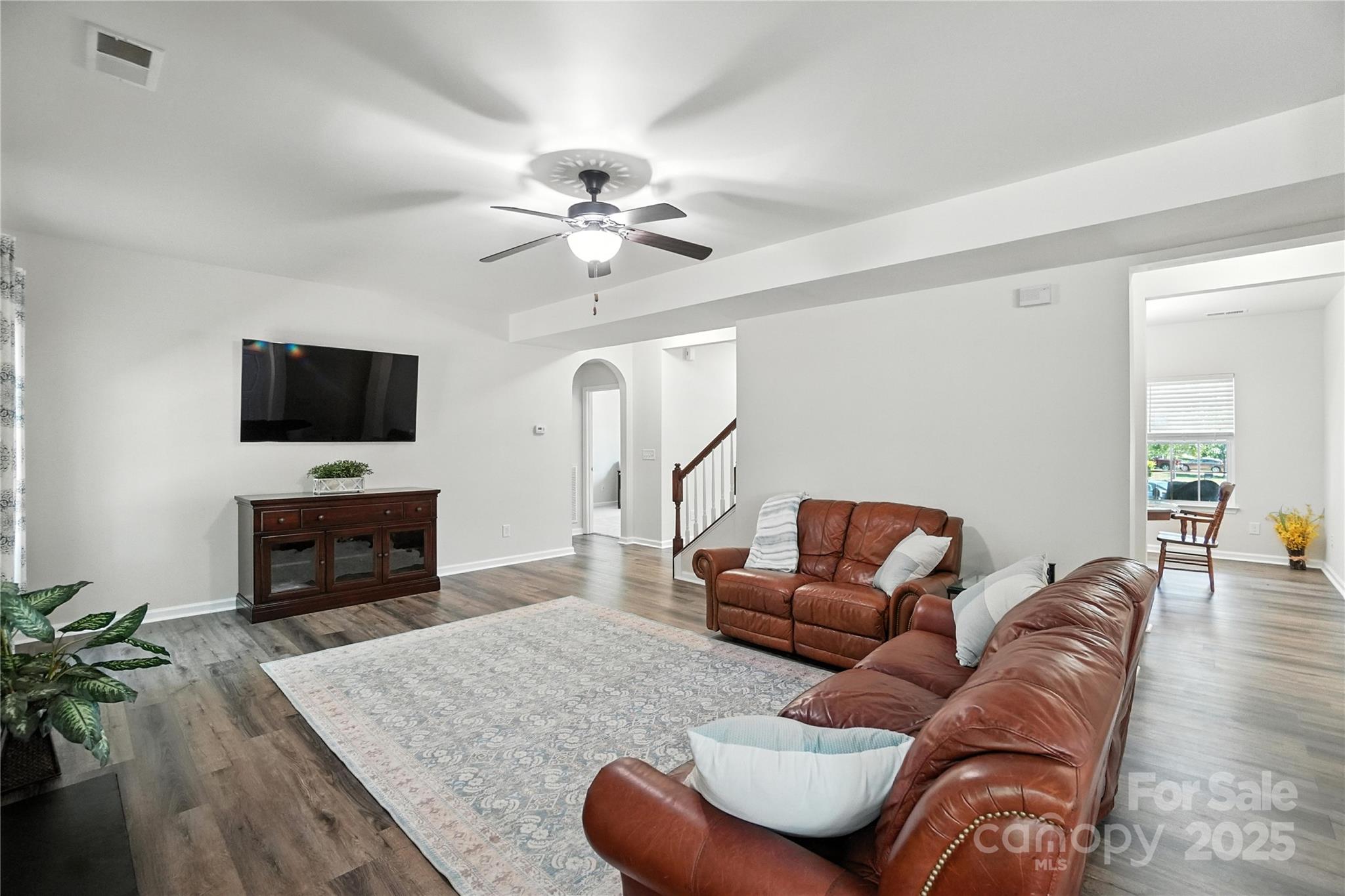 2237 Knocktree Drive
