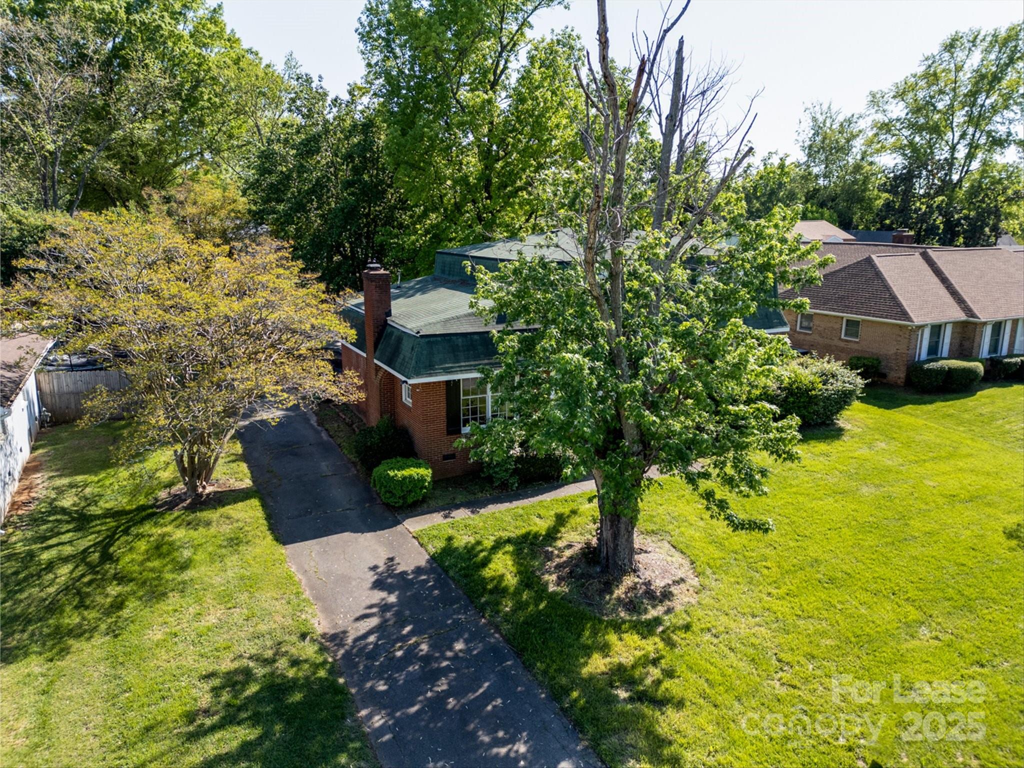 Montclaire - Residential Lease
