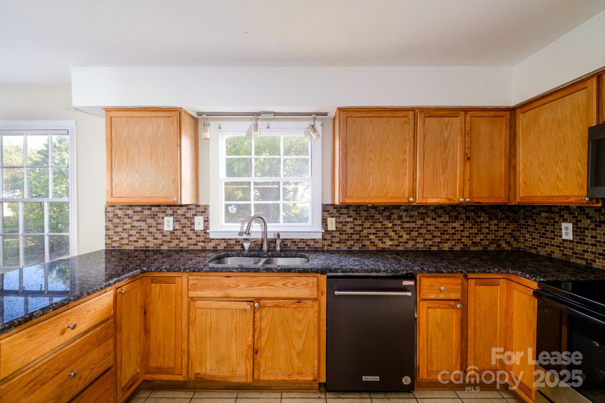 Montclaire - Residential Lease