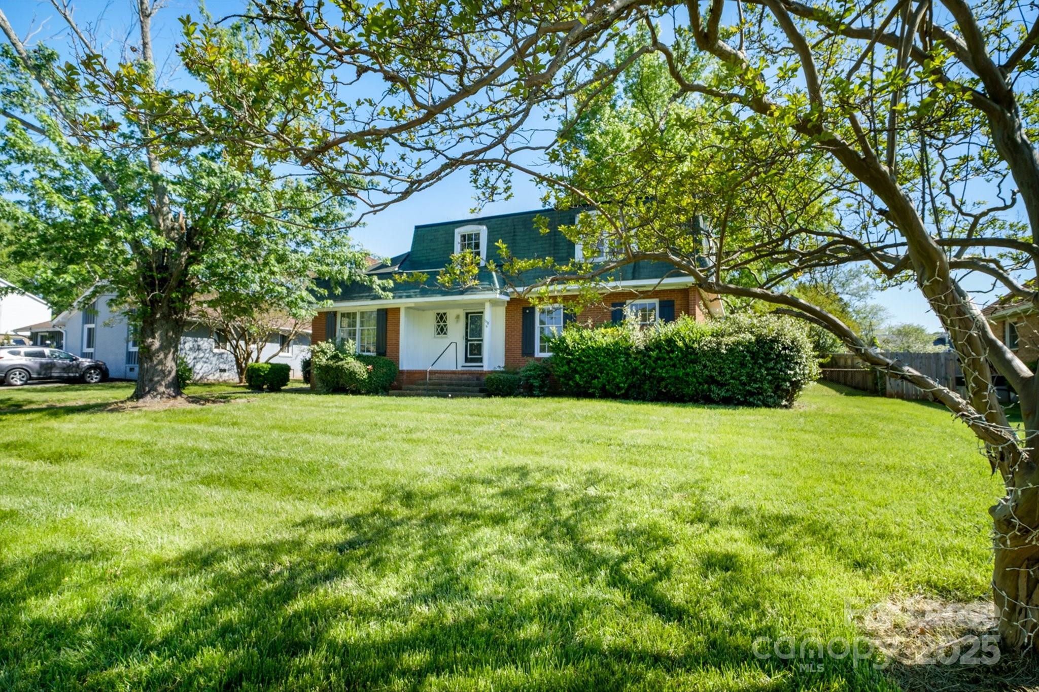 Montclaire - Residential Lease