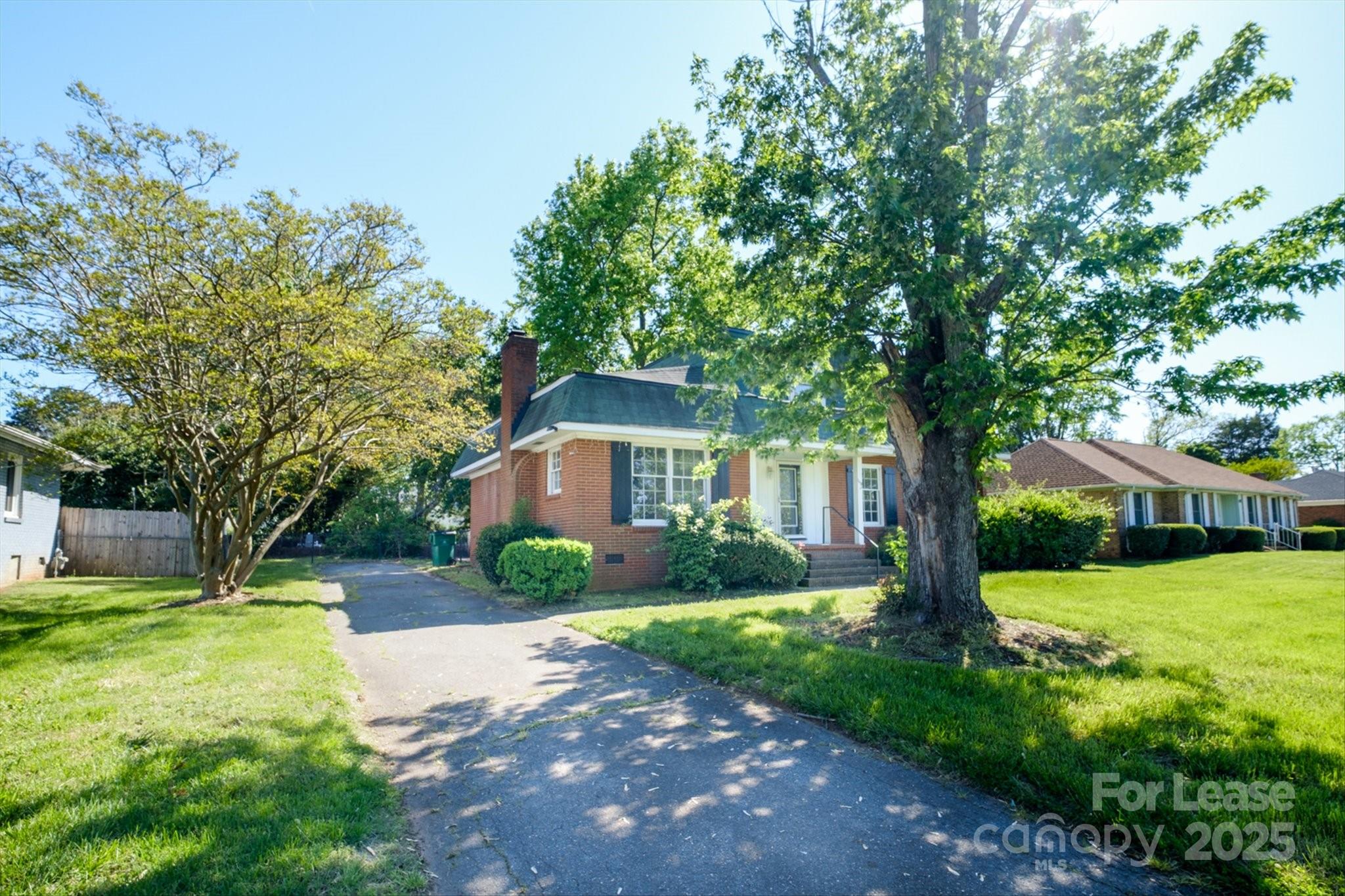 Montclaire - Residential Lease