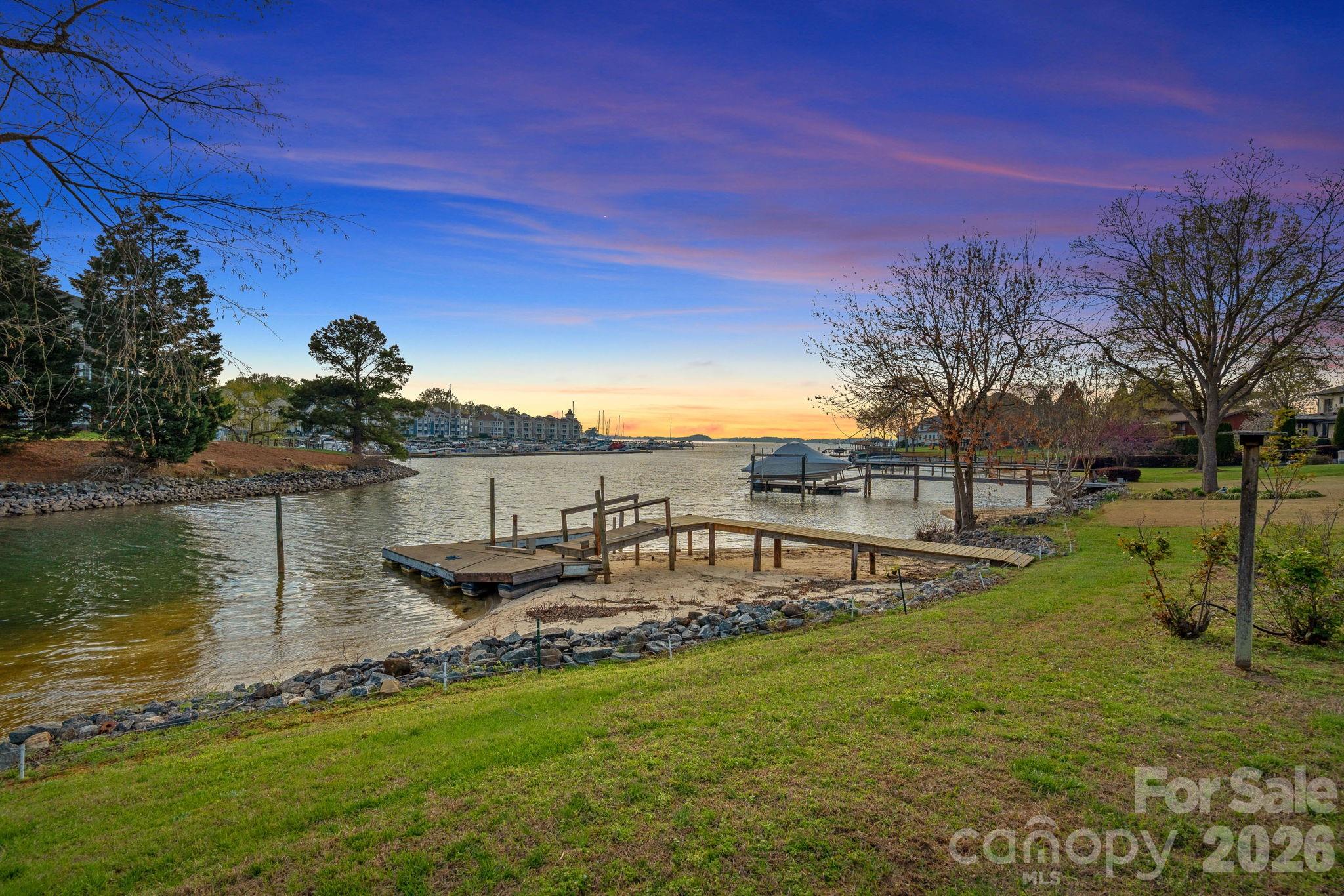 Bluff Point - Residential