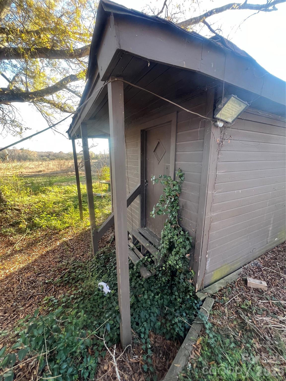 3217 Howe Dairy Road