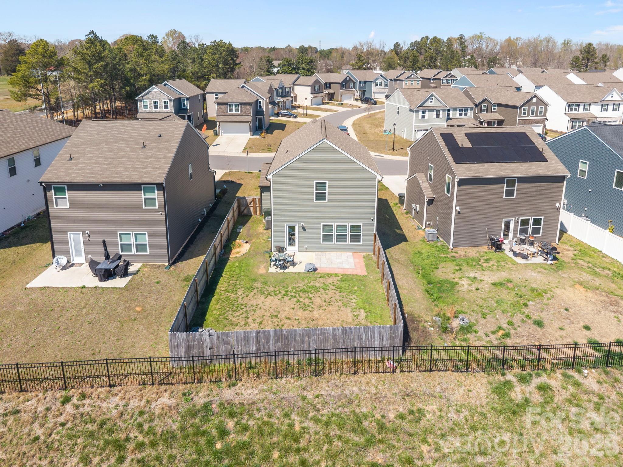 Austen Lakes - Residential