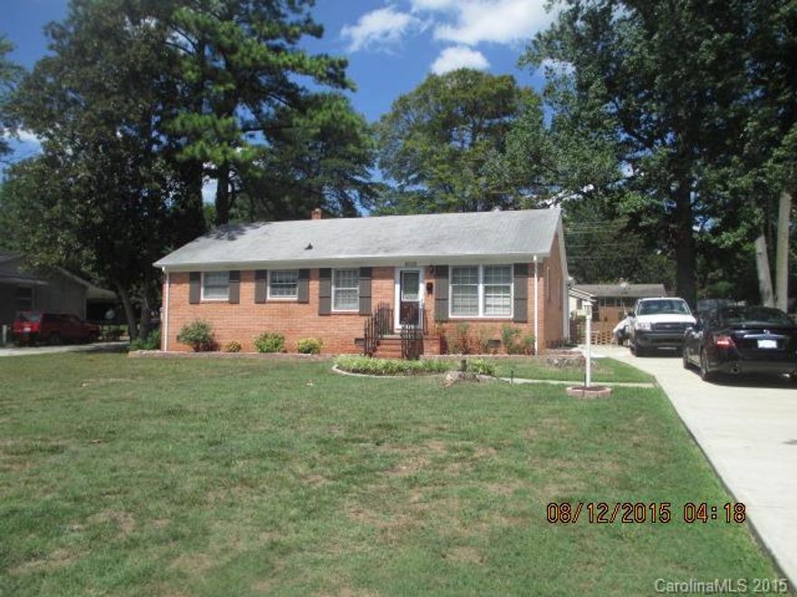 Shows pride of ownership.. This house offers hardwood floors thru out the house., updated kitchen and bathrooms, large dining room, laundry room. oversize deck, nice size backyard. Great location!!