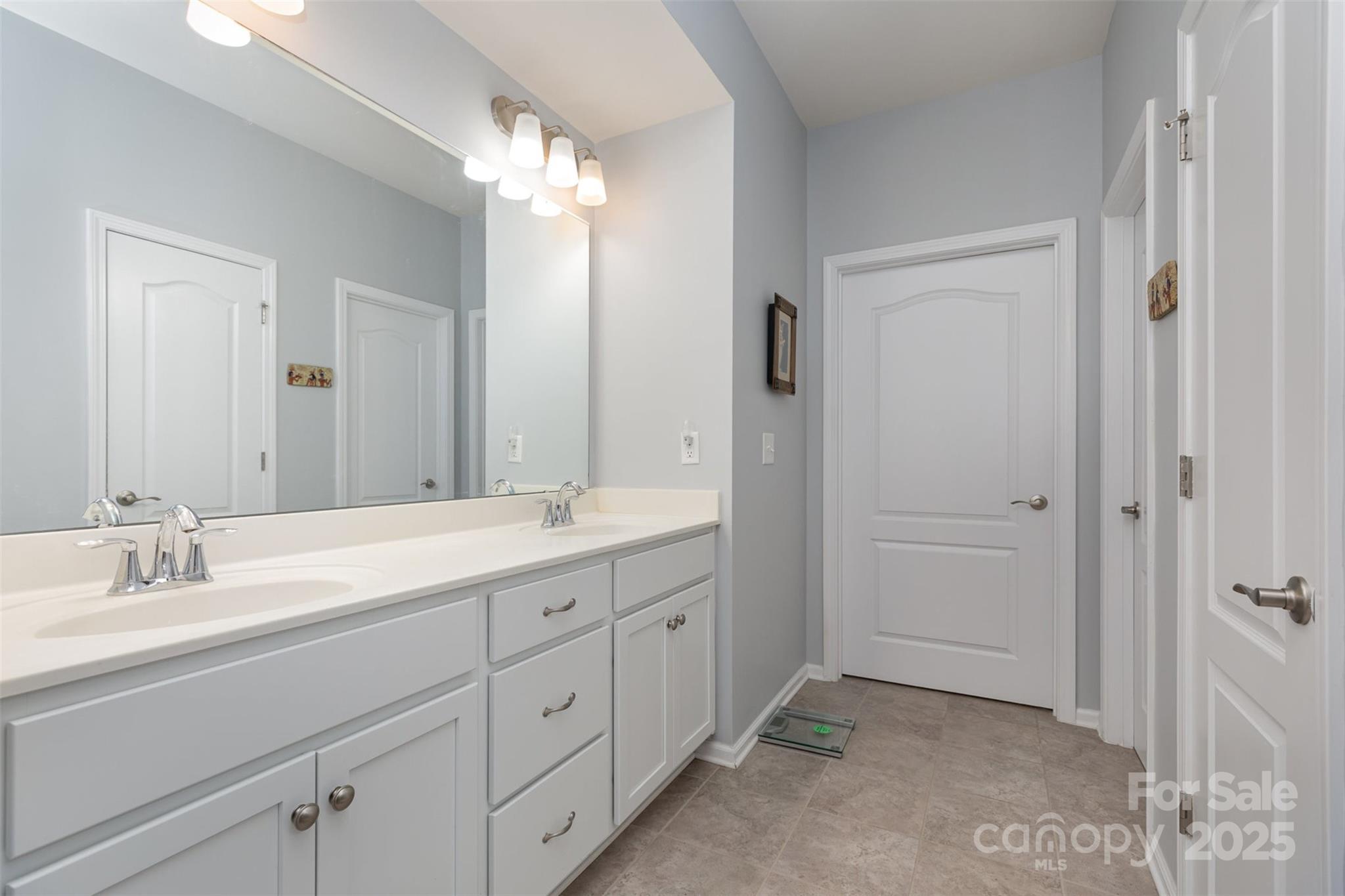 Tree Tops - Residential