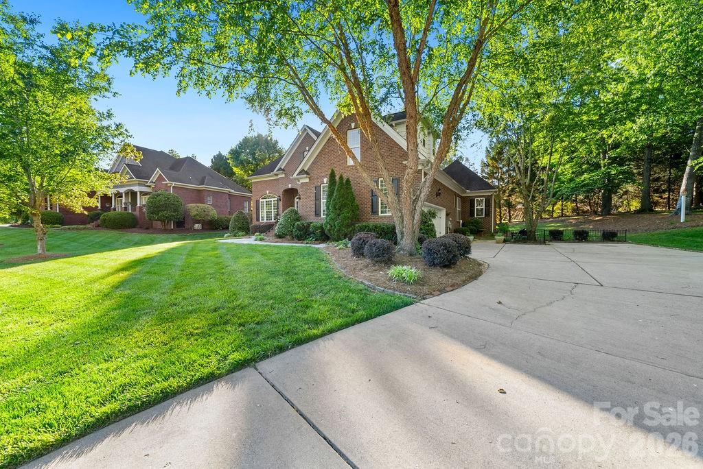 6912 Ellington Farm Lane