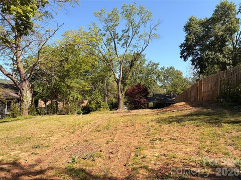 Photo of 17 Irving Street, Asheville, NC 28803 (MLS # 4372612)