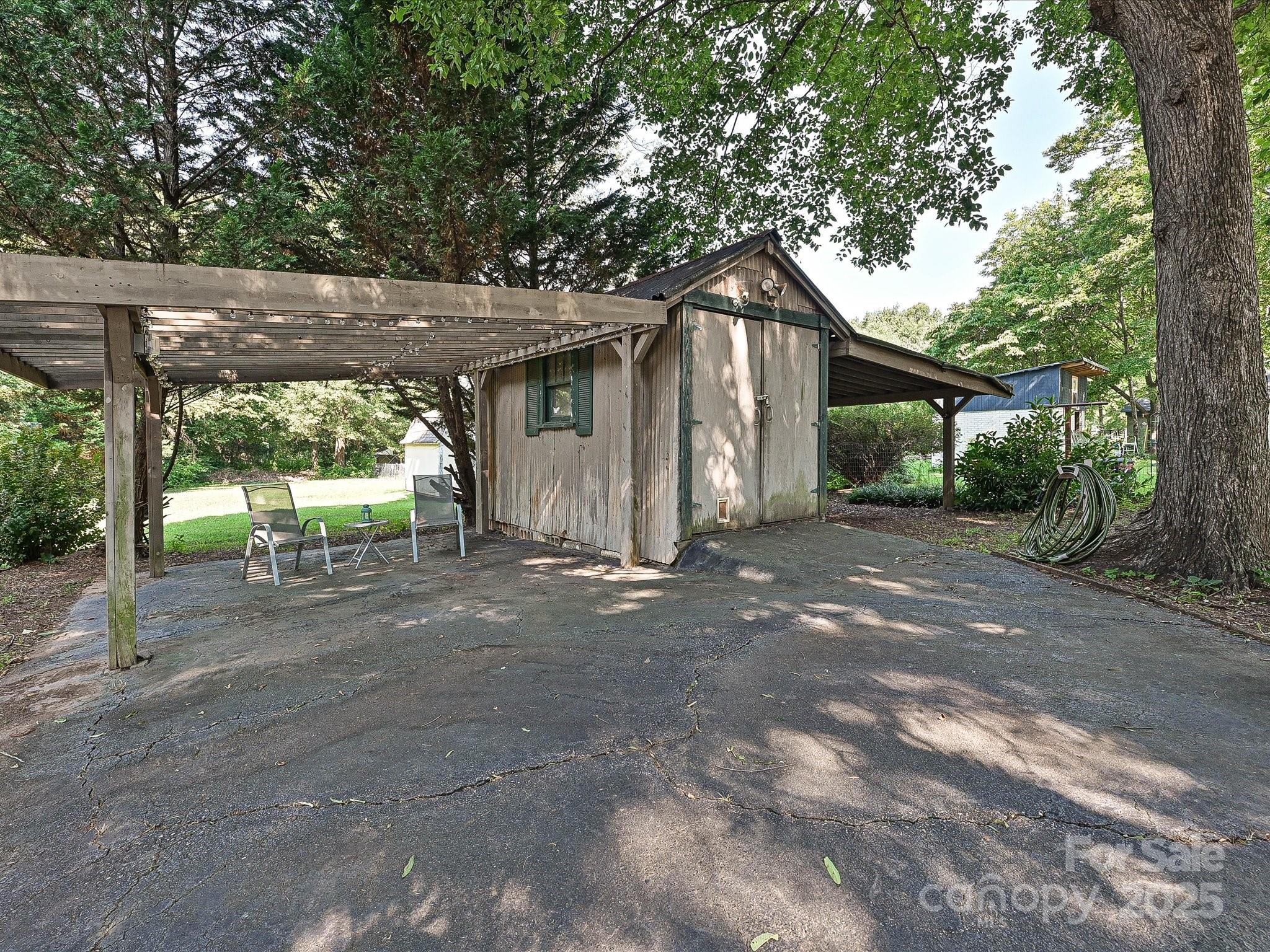 1410 Shearers Road