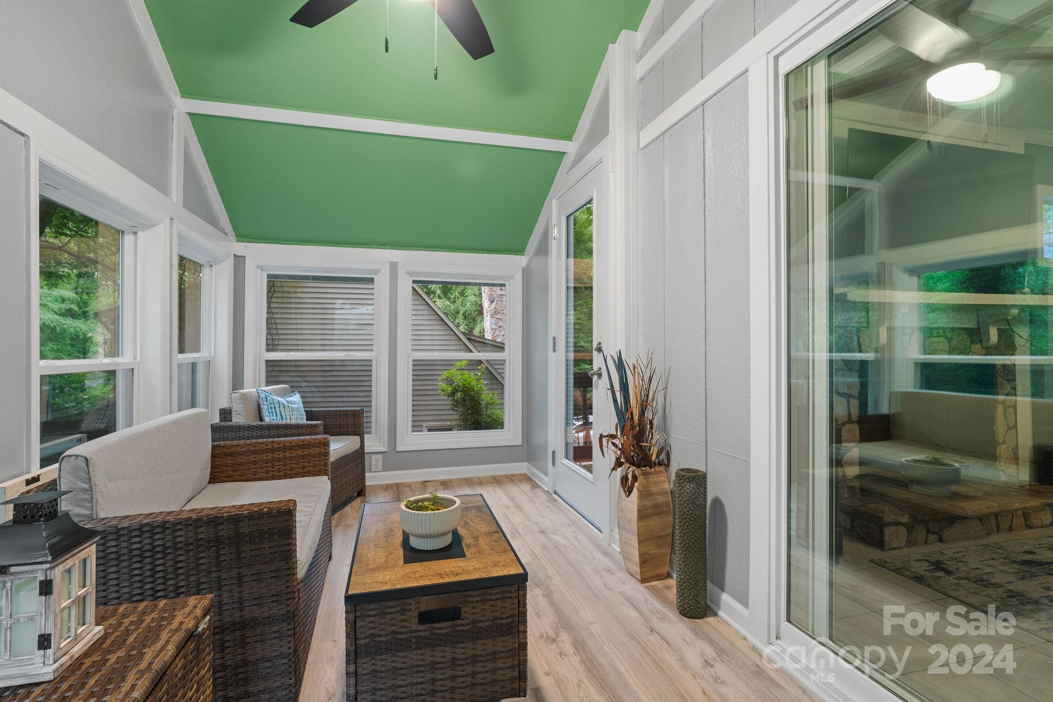 Tega Cay - Residential