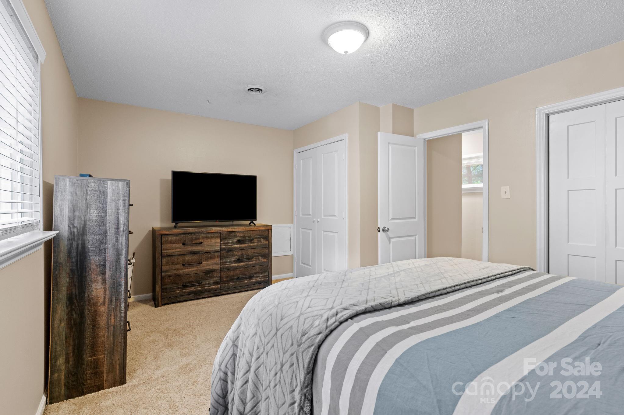 Tega Cay - Residential