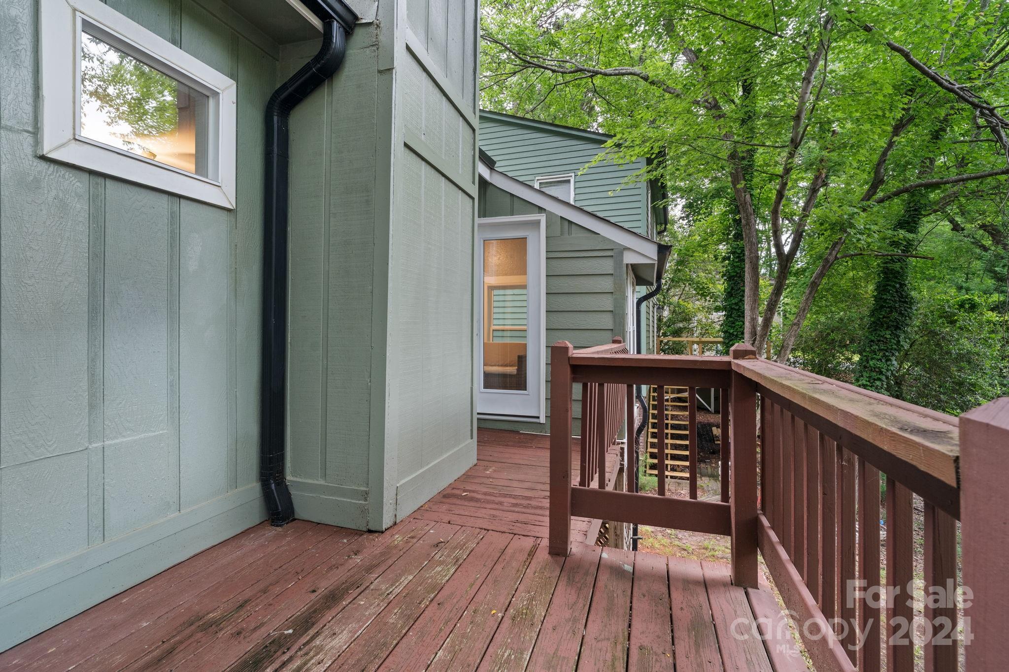 Tega Cay - Residential