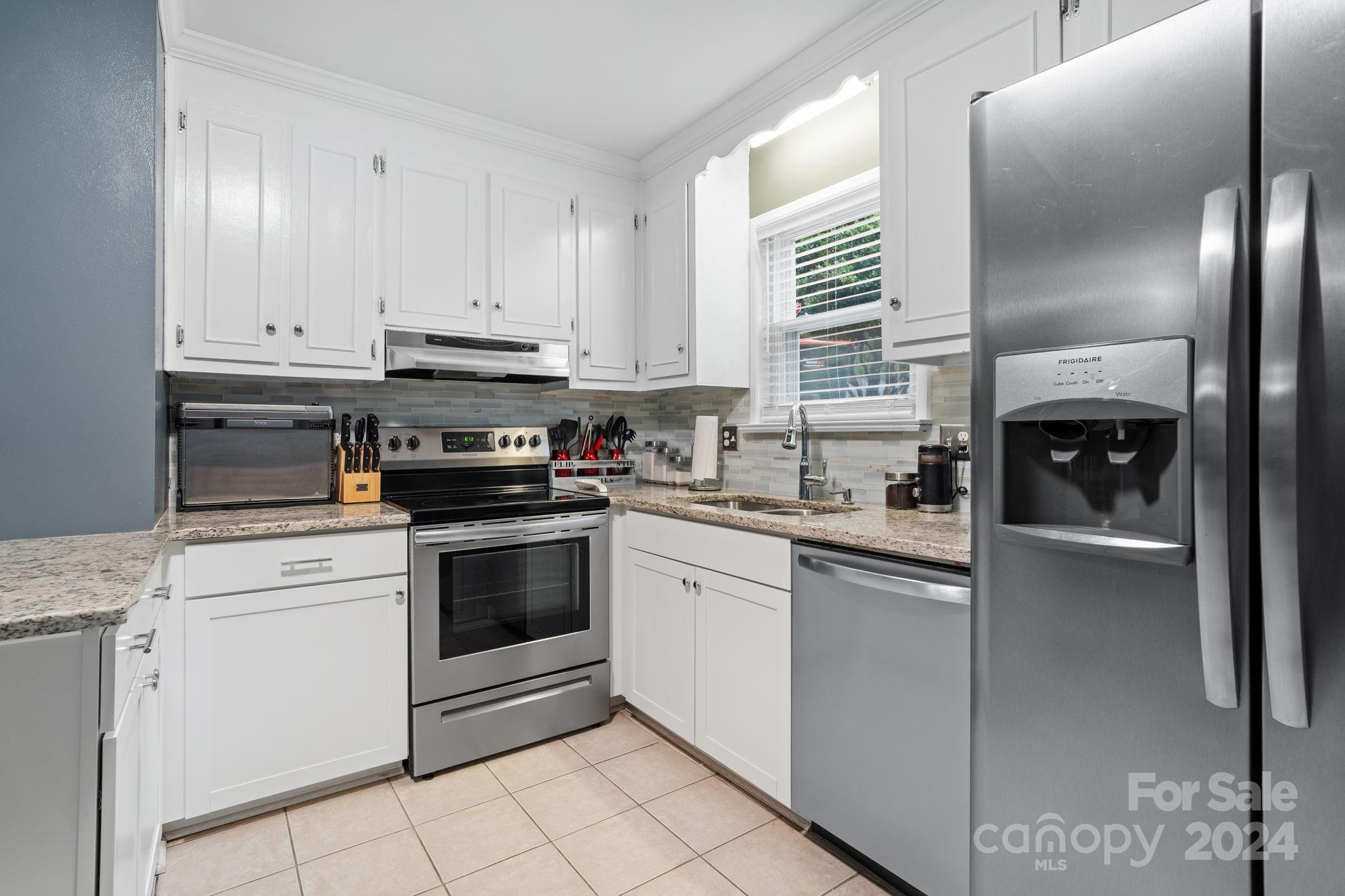 Tega Cay - Residential