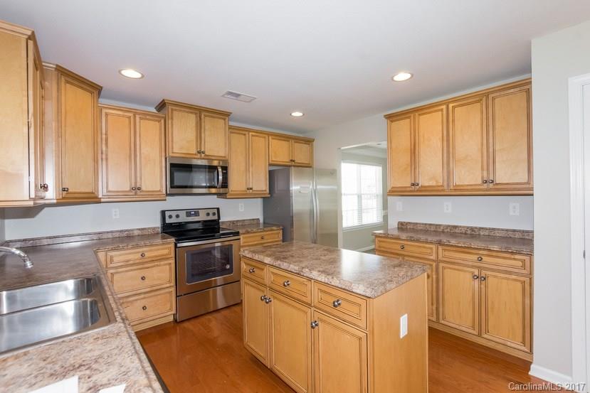 Leslie Brooke - Residential Lease