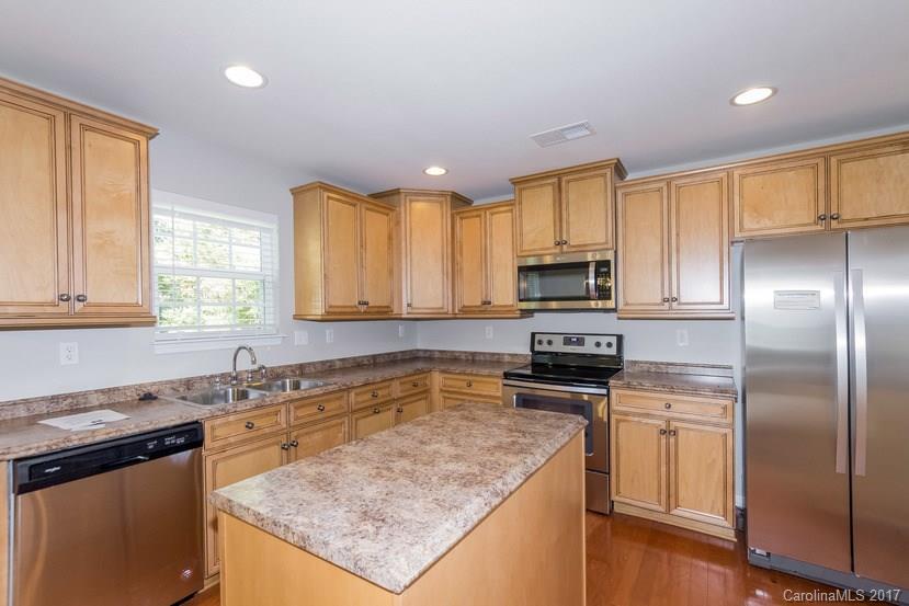 Leslie Brooke - Residential Lease