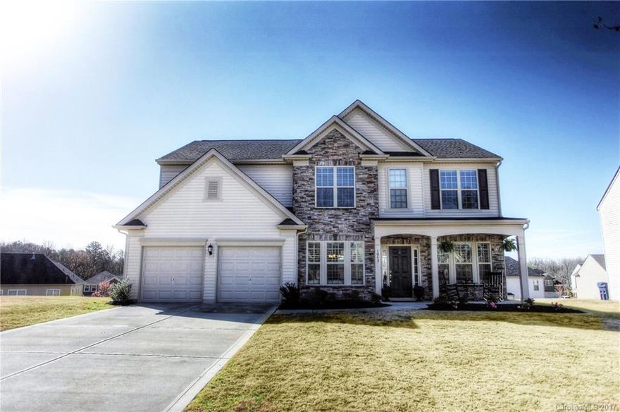 Cul-de-sac Lot in Great School District!! This one won't last long! Just outside of Ballantyne, this beautiful home in desired Audubon Lake is well maintained inside and out! The home boasts plantation shutters,granite countertops, stainless steel appliances, hardwood floors, ceiling fans, tray ceilings, custom master closet with built-ins, a large bonus room, and a double covered patio for entertaining. Beautiful community amenities include pool, playground, cabana and grills.