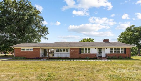 Single Family Residence in Vale NC 540 Highway 274 Highway.jpg