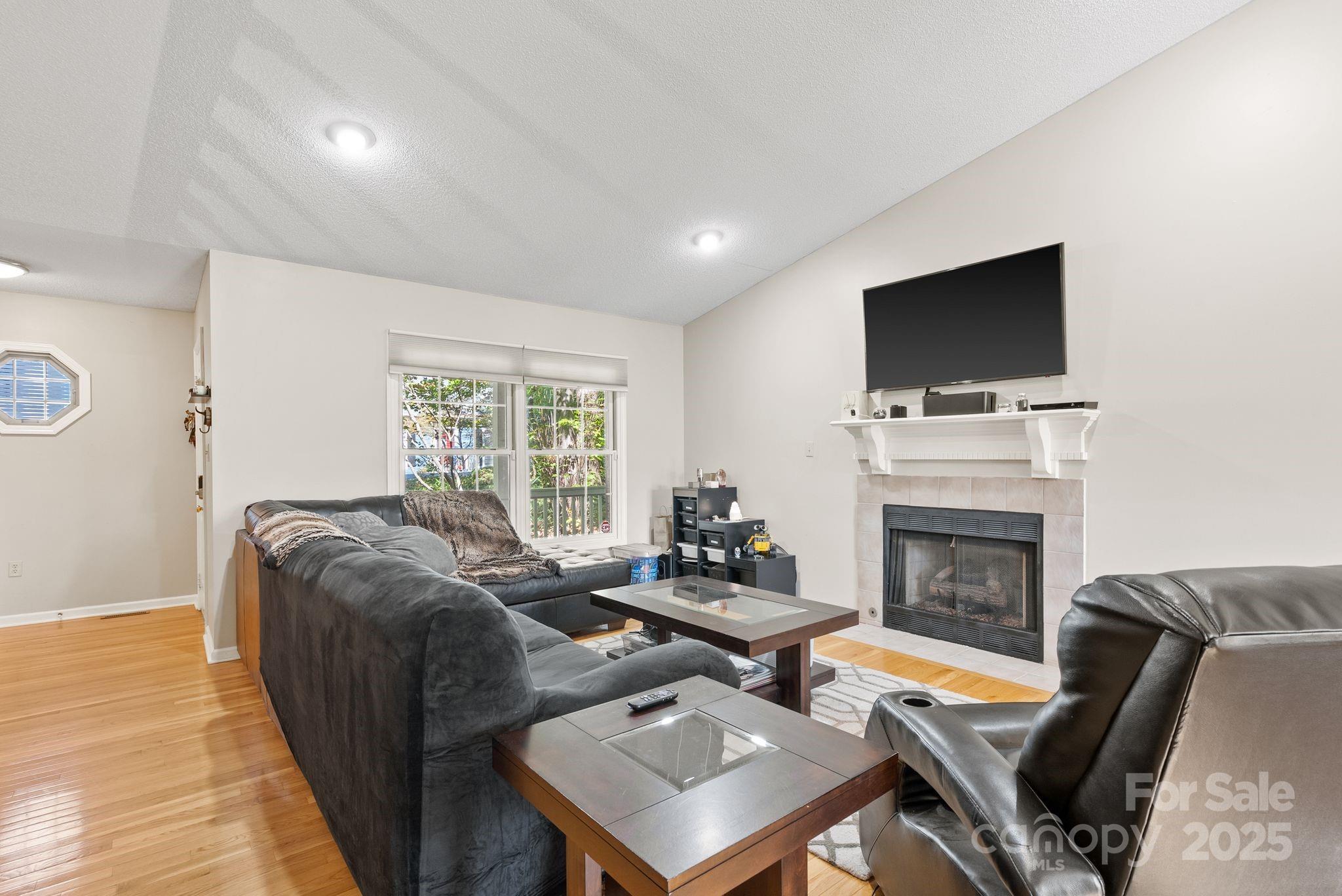 28 Foxberry Drive