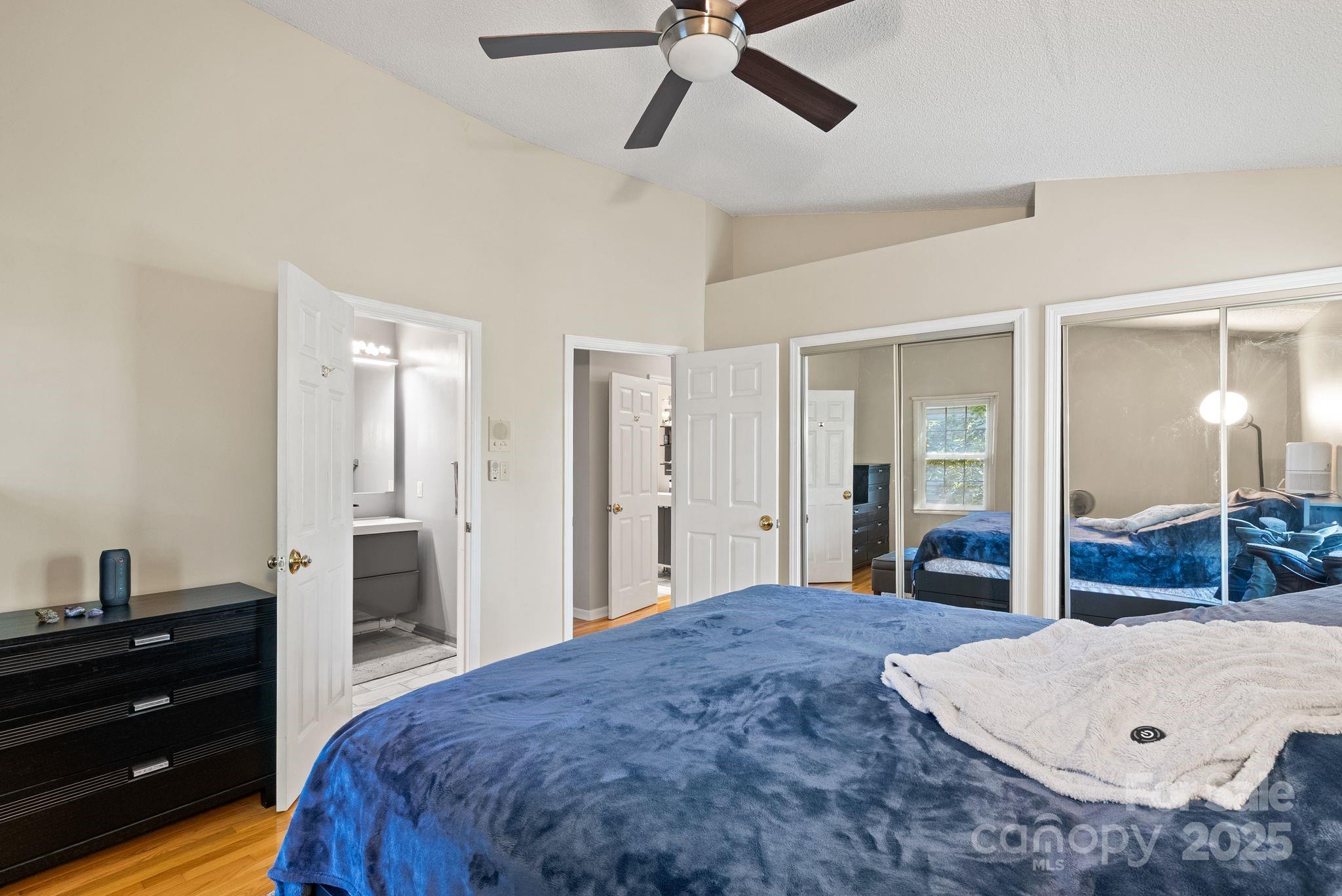 Hunters Trace - Residential