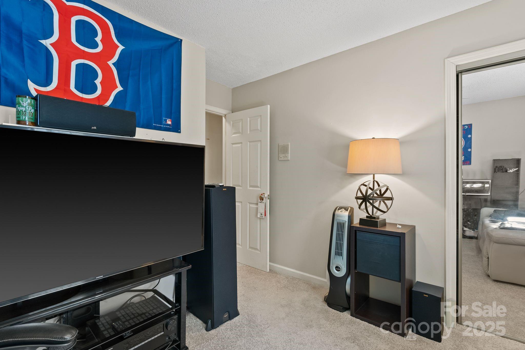 Hunters Trace - Residential