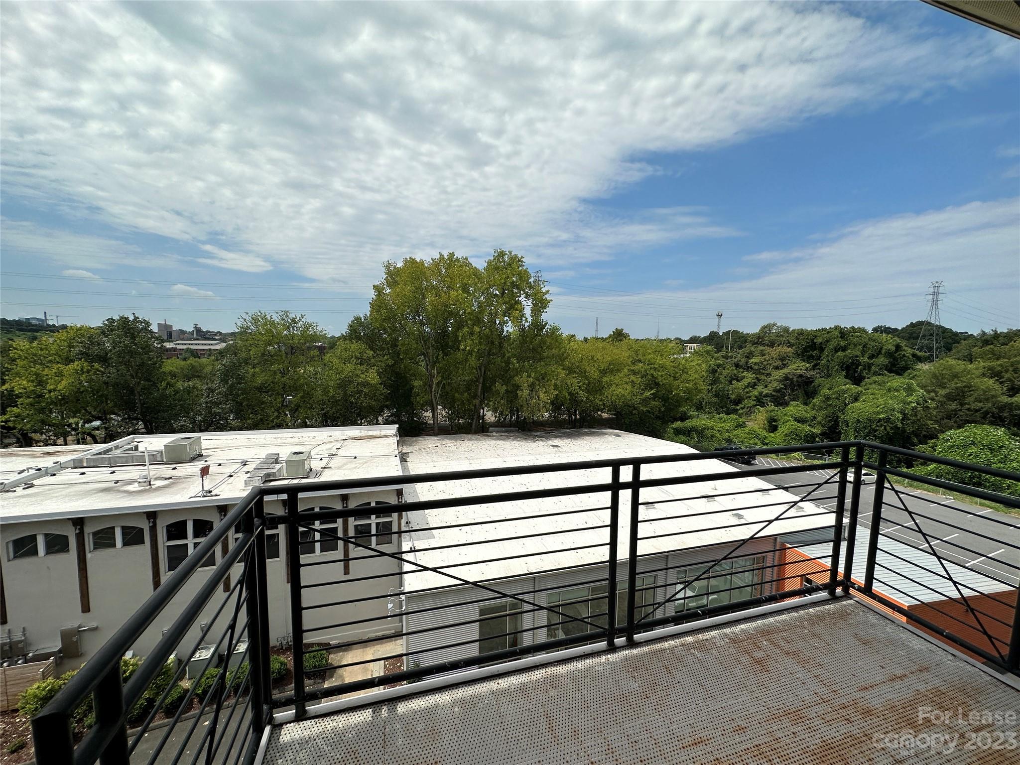 First Row Condominium - Residential Lease