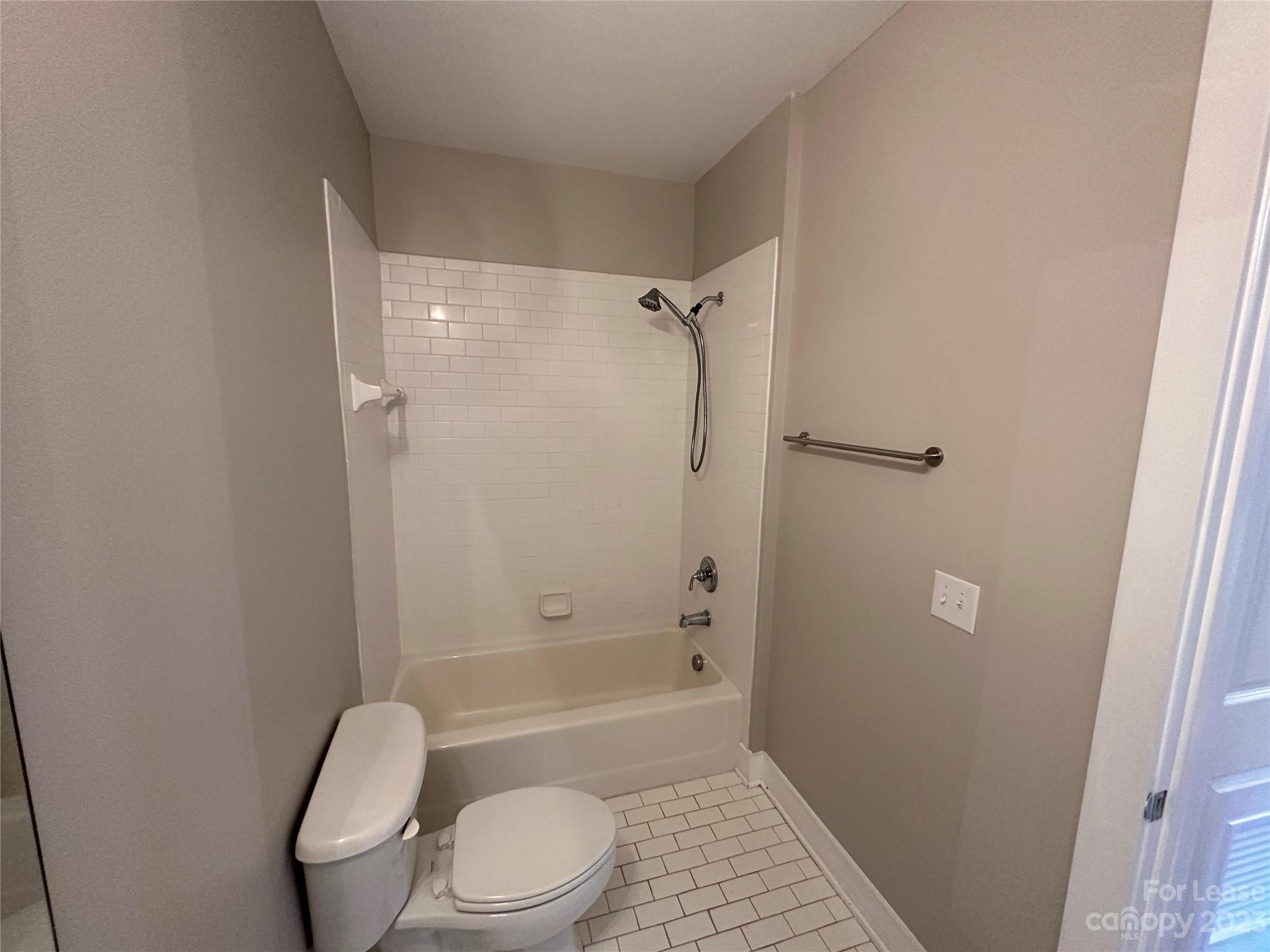 First Row Condominium - Residential Lease