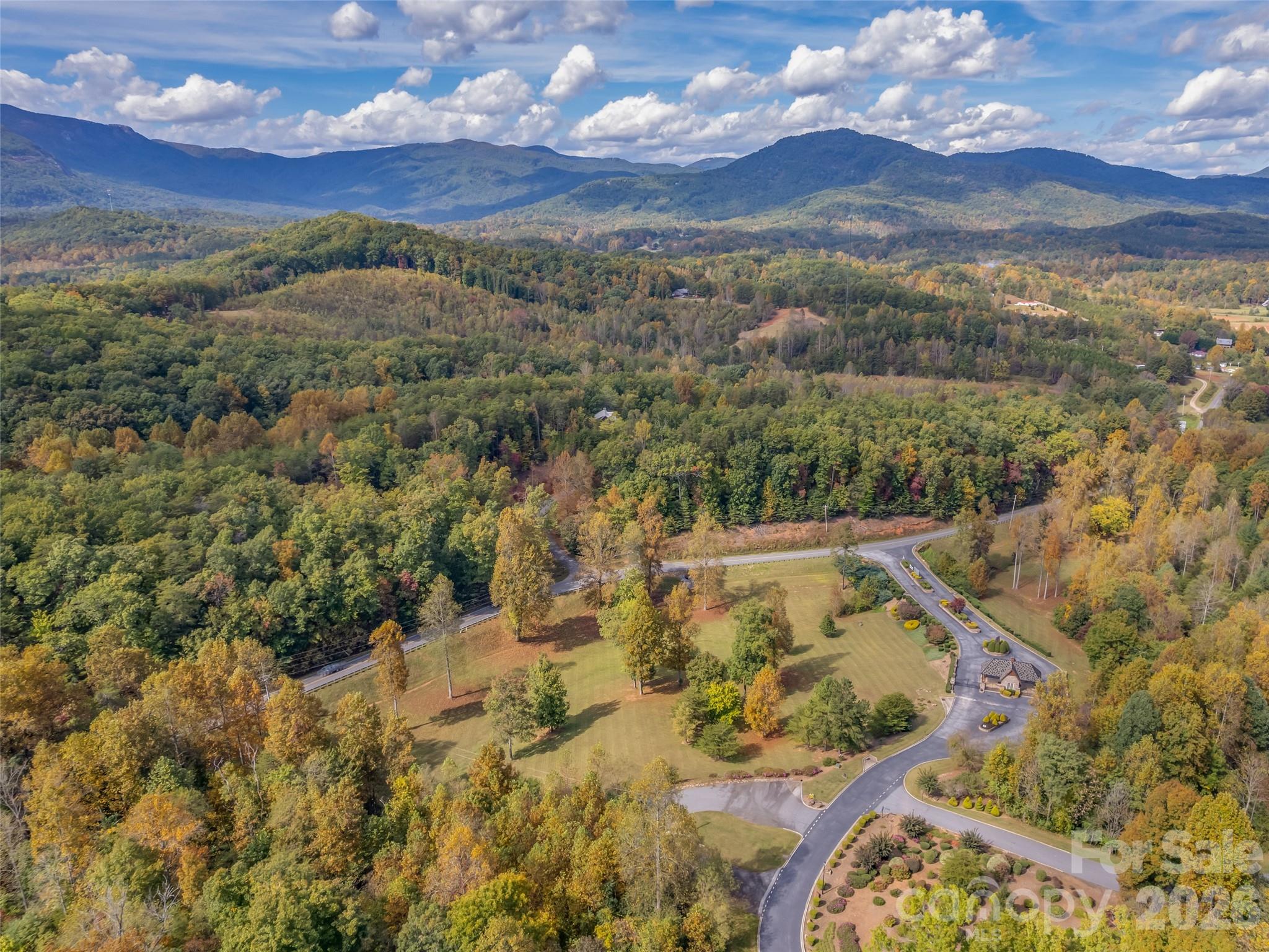 Vista At Bills Mountain - Residential