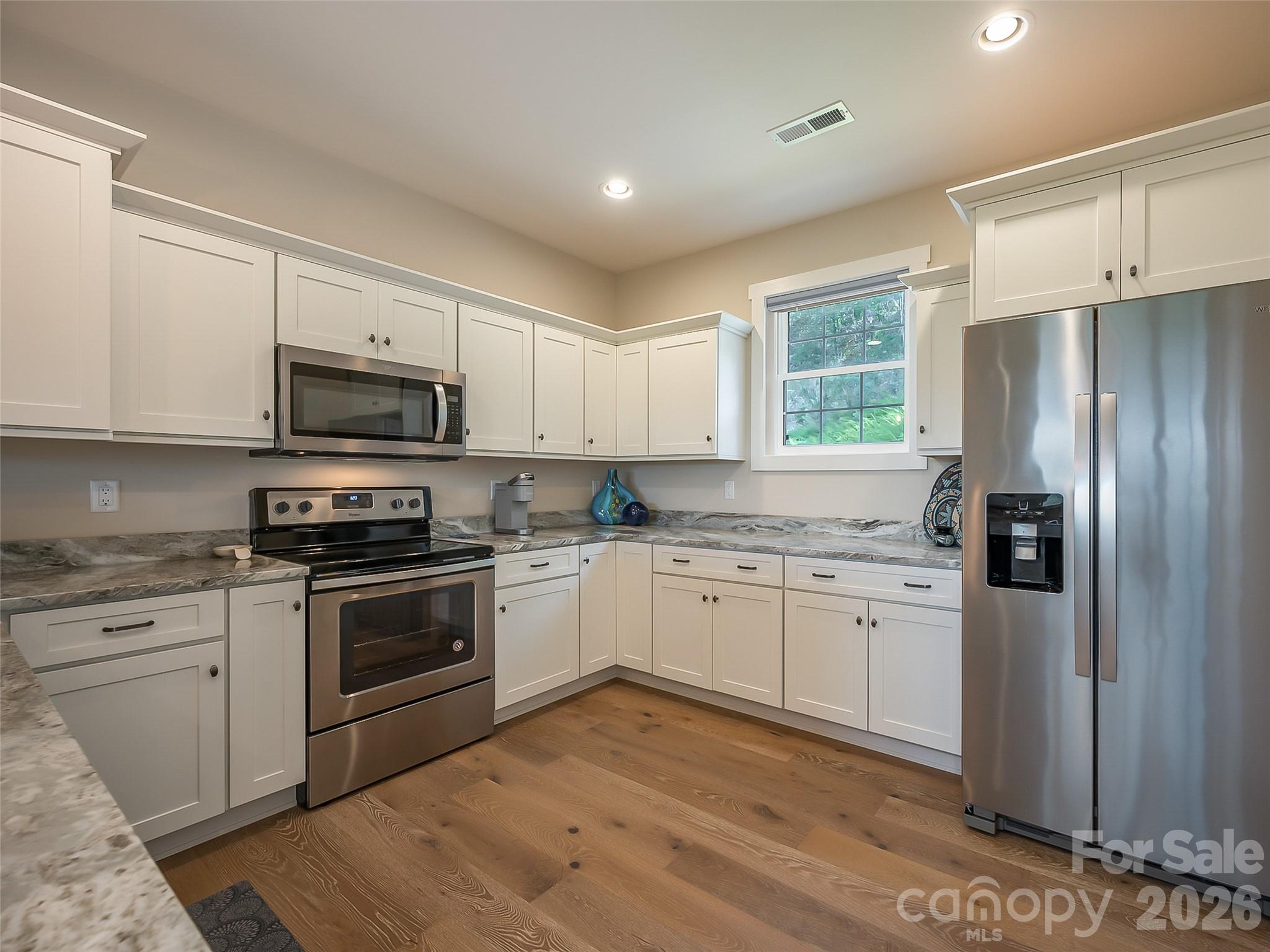 Vista At Bills Mountain - Residential