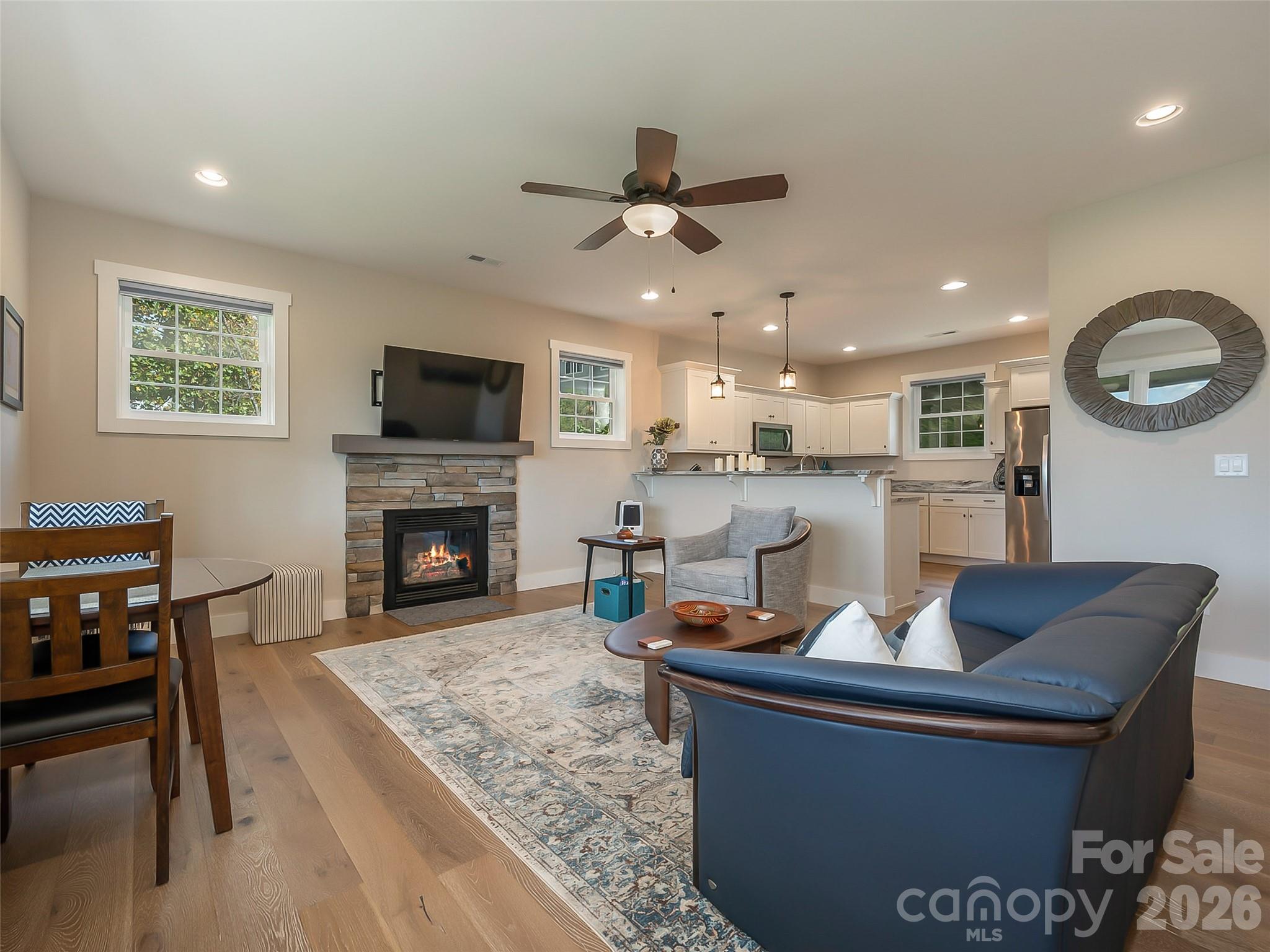 Vista At Bills Mountain - Residential