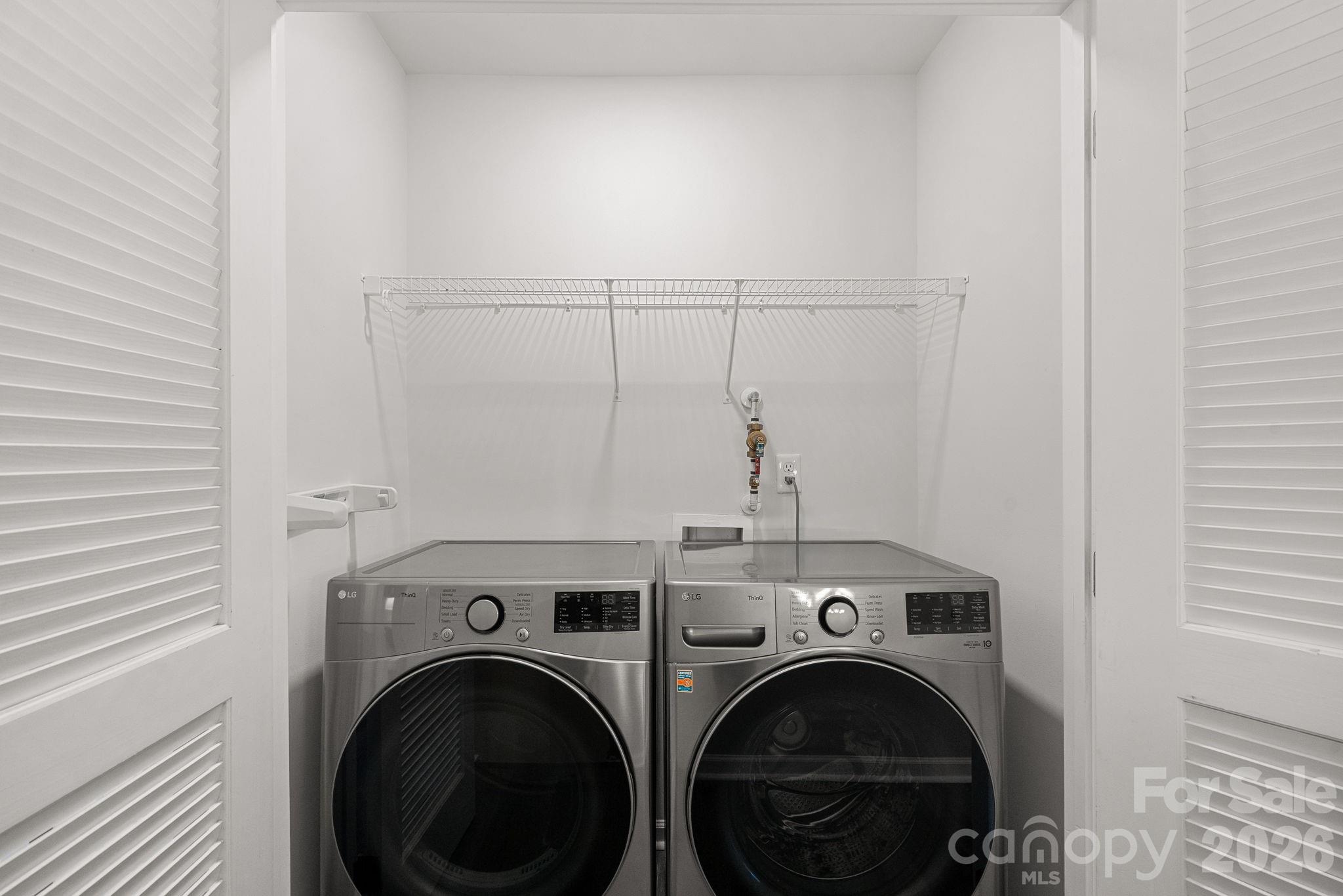 Lake Norman Cove at Jetton - Residential