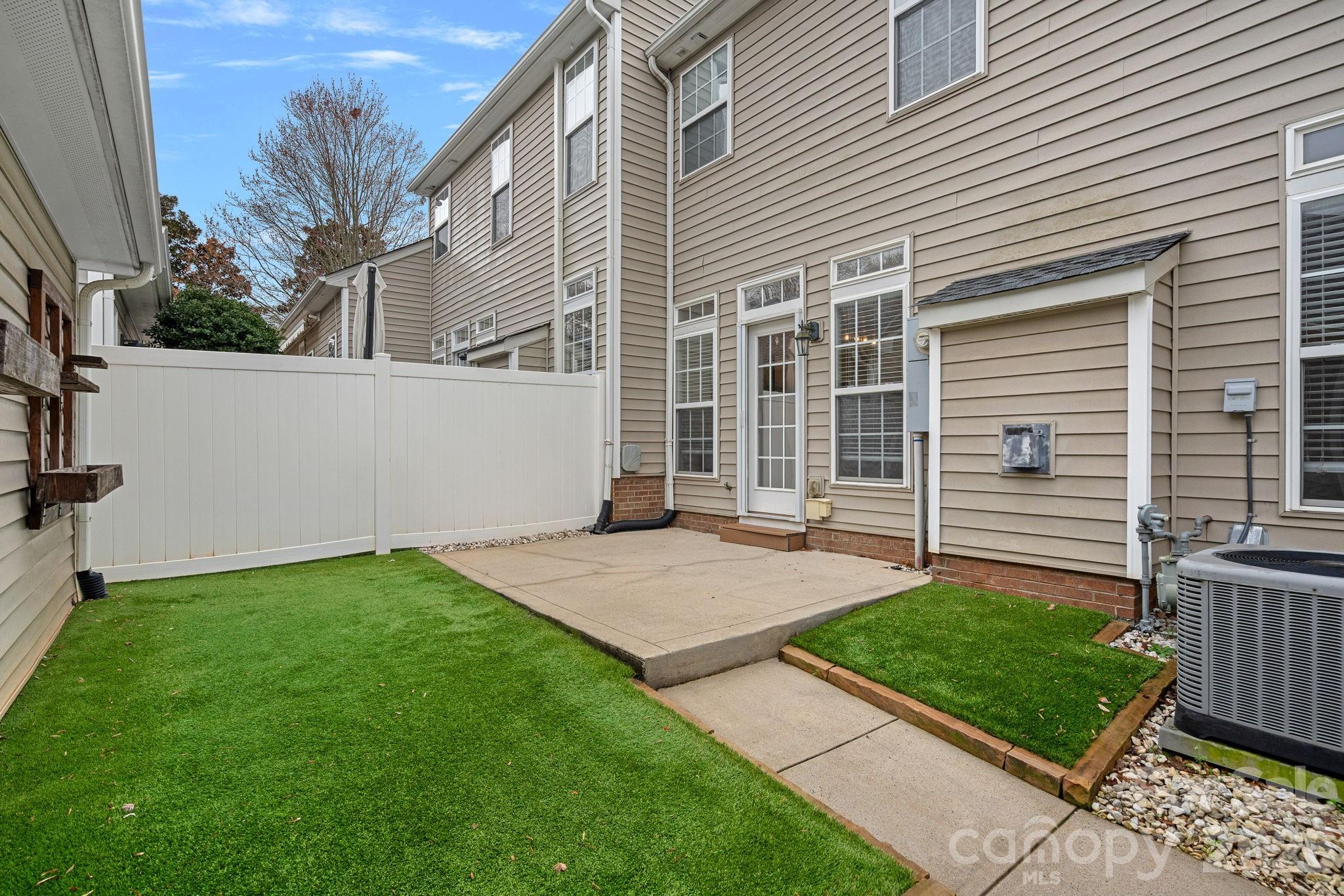 Lake Norman Cove at Jetton - Residential