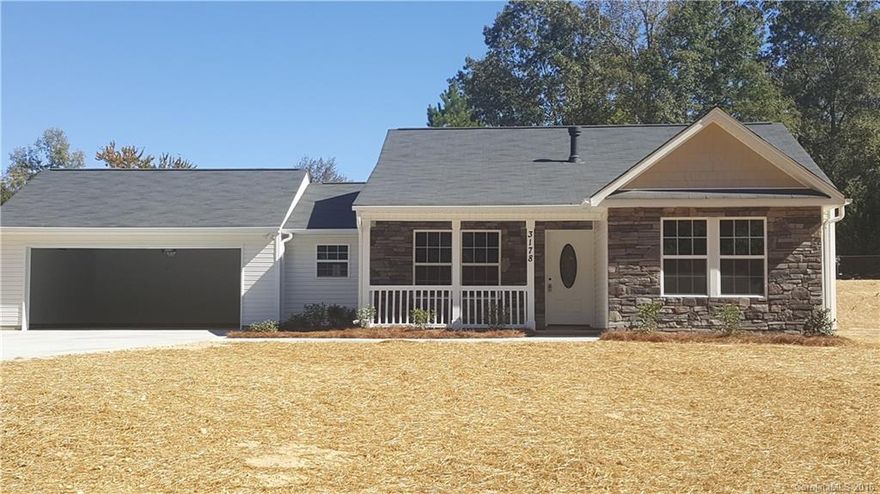 Great New Construction. Home has large family with laminate flooring and fireplace, kitchen has large bar, walk-in pantry, sliding glass doors that open to a screened porch, master bedroom, has large walk-in closet, master bath has whirlpool tub. Home also has 2 car garage.