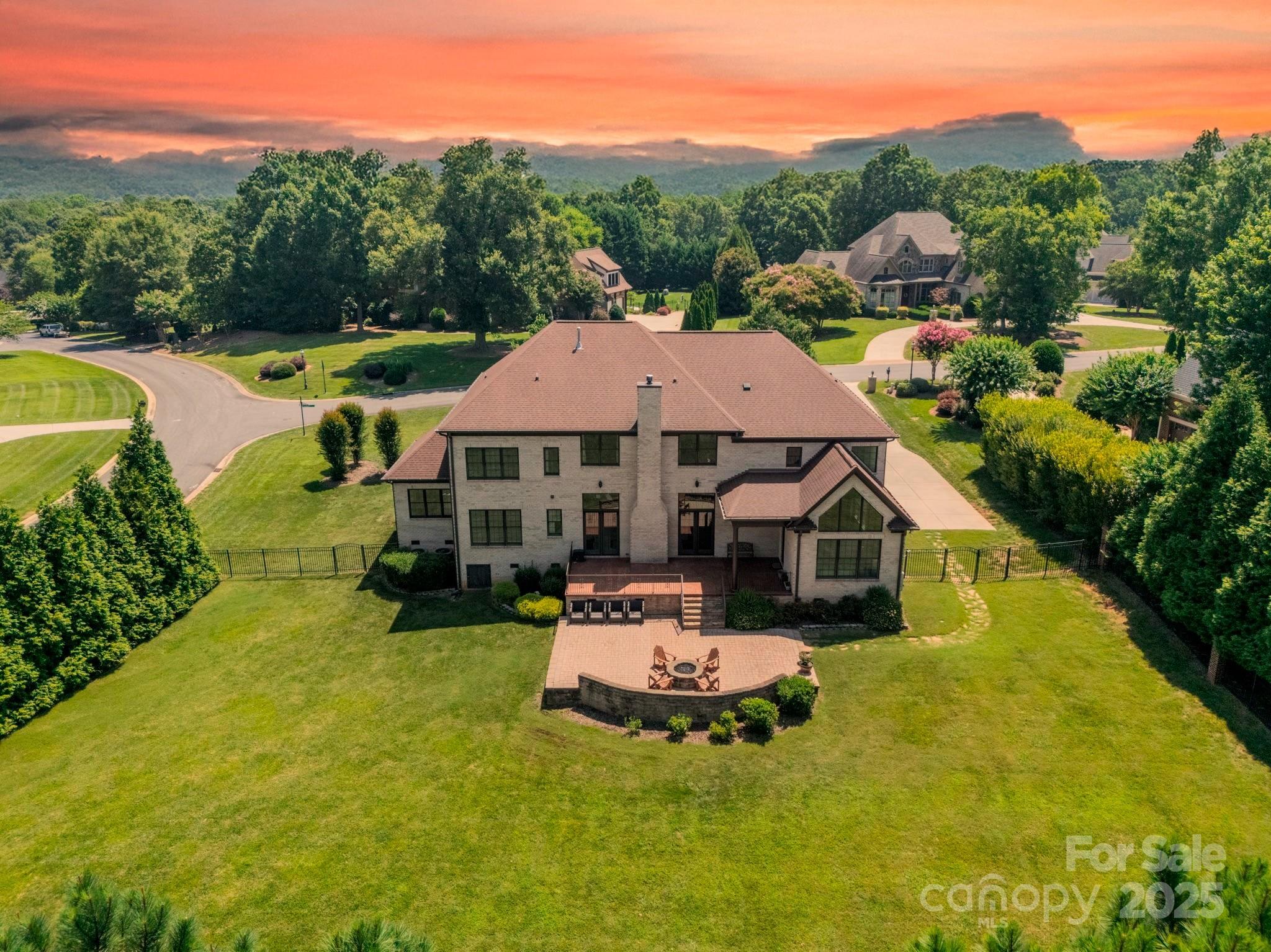 802 Capington Lane