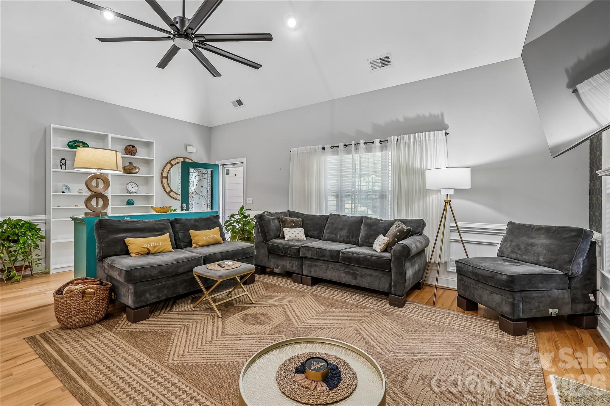 10703 MIDDLE ACRES Road