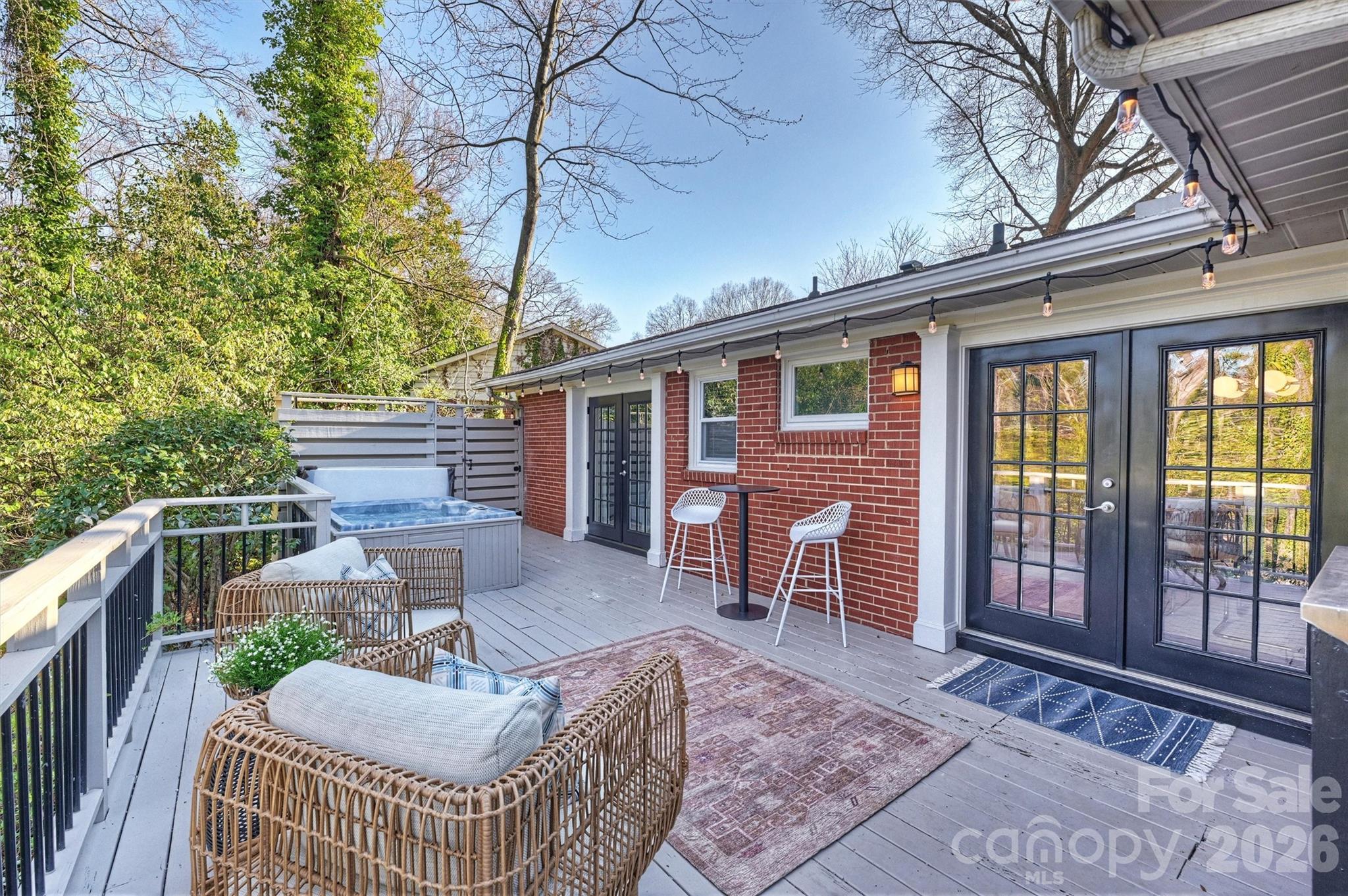 Country Club Heights - Residential