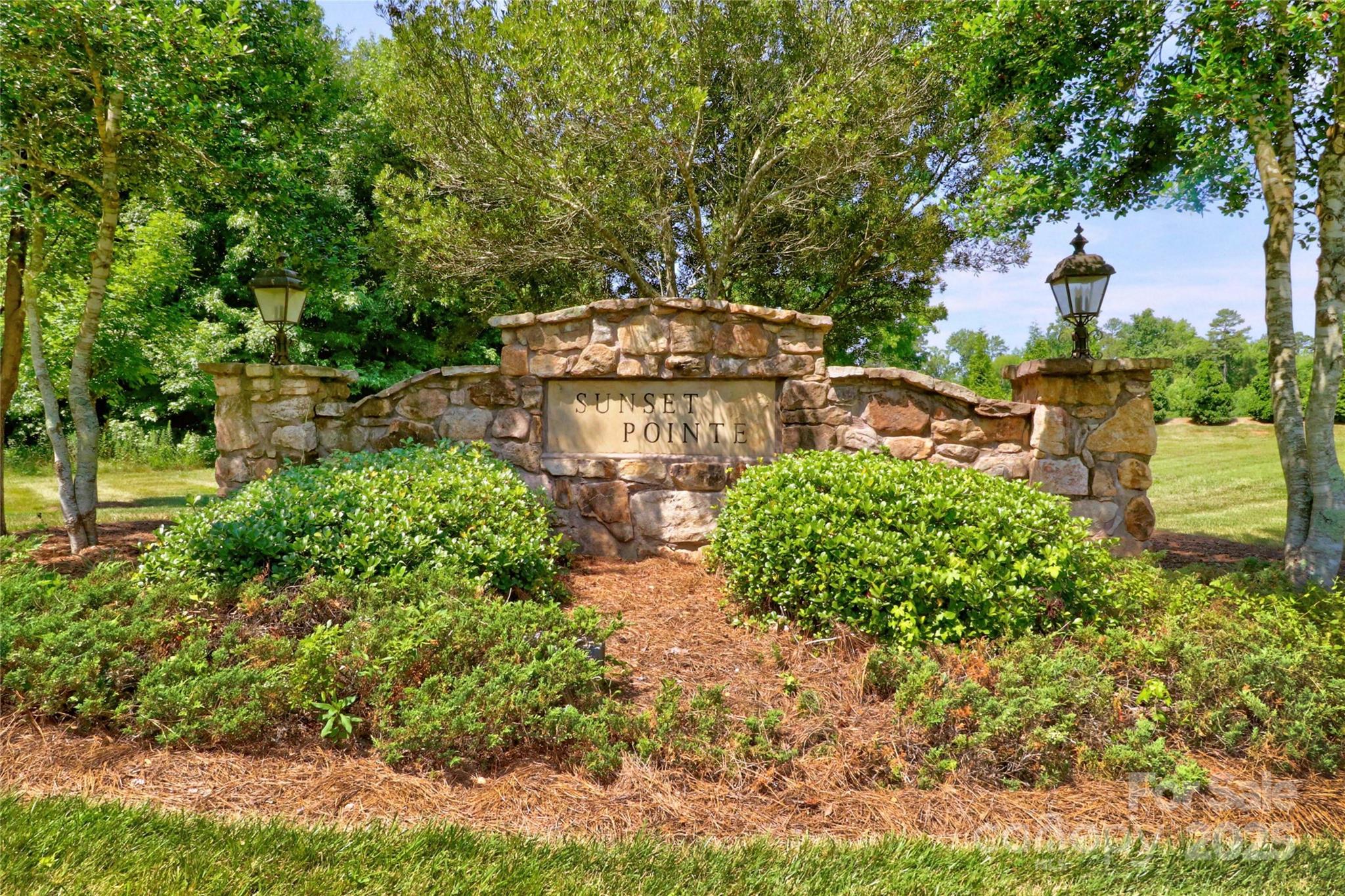 Sunset Pointe - Land