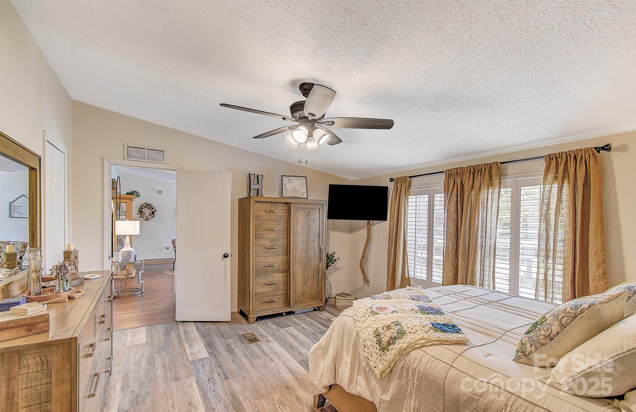 Northern View Acres - Residential