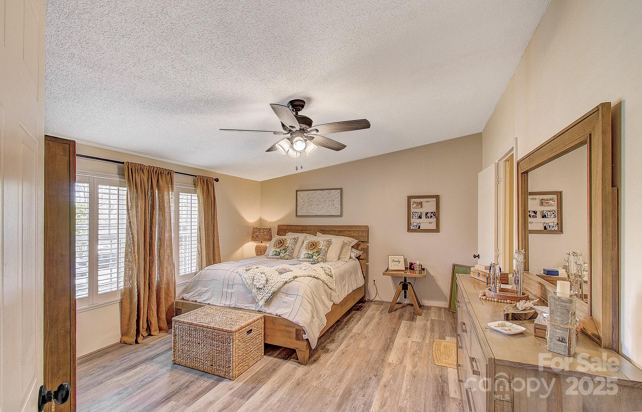 Northern View Acres - Residential