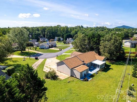 Photo of 2065 Gary Lane, Hickory, NC 28602 (MLS # 4433074)