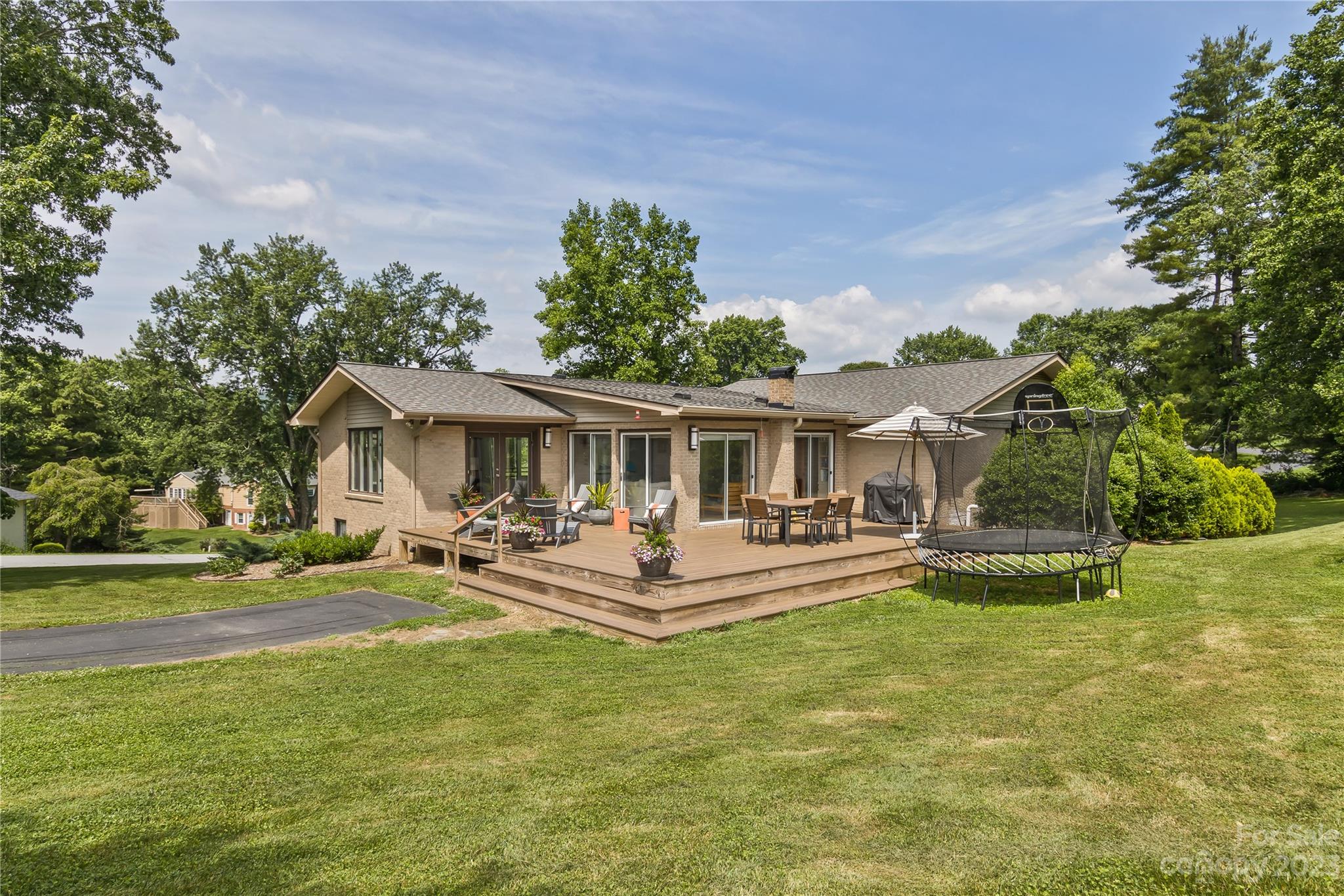 Hawthorn Hills - Residential