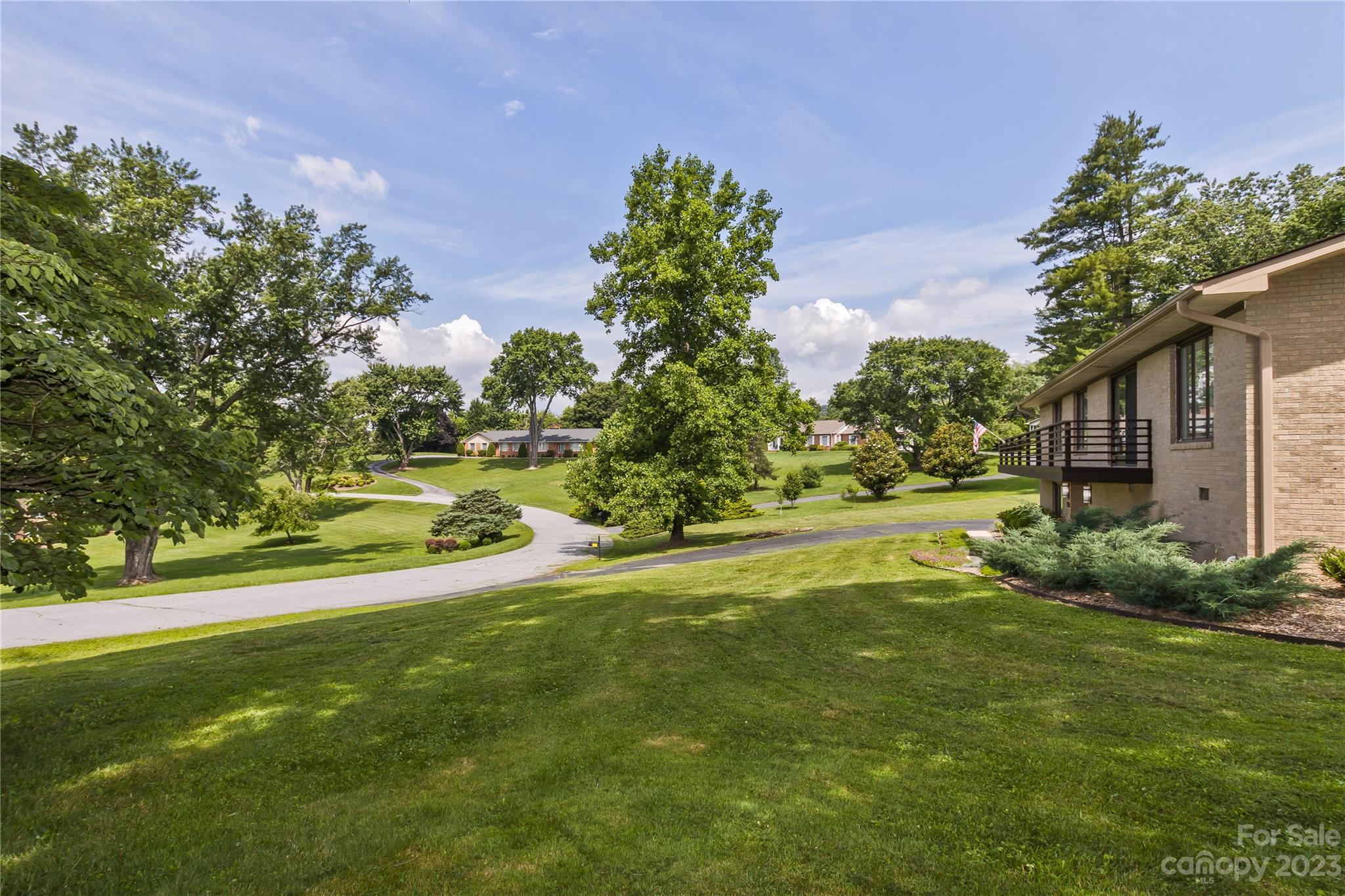 Hawthorn Hills - Residential