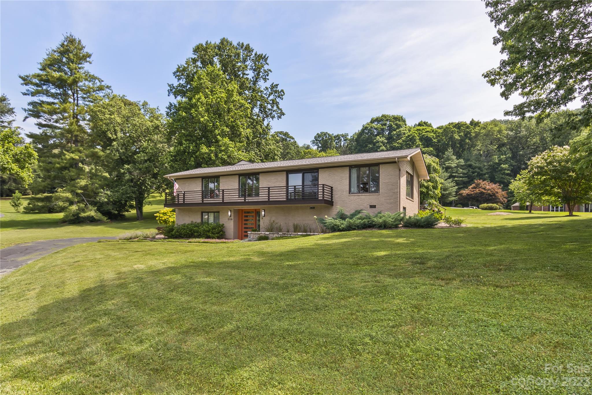 Hawthorn Hills - Residential