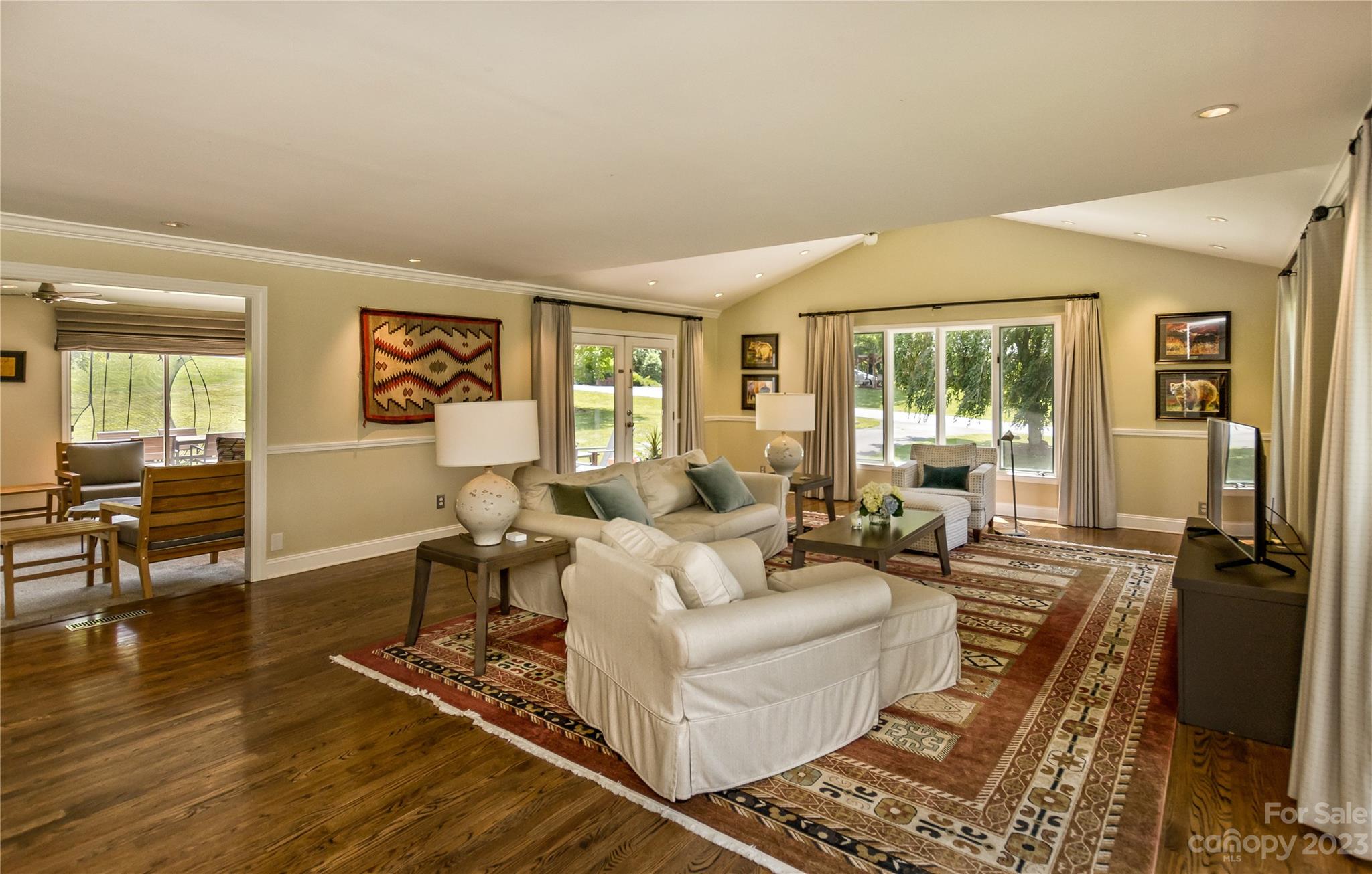 Hawthorn Hills - Residential