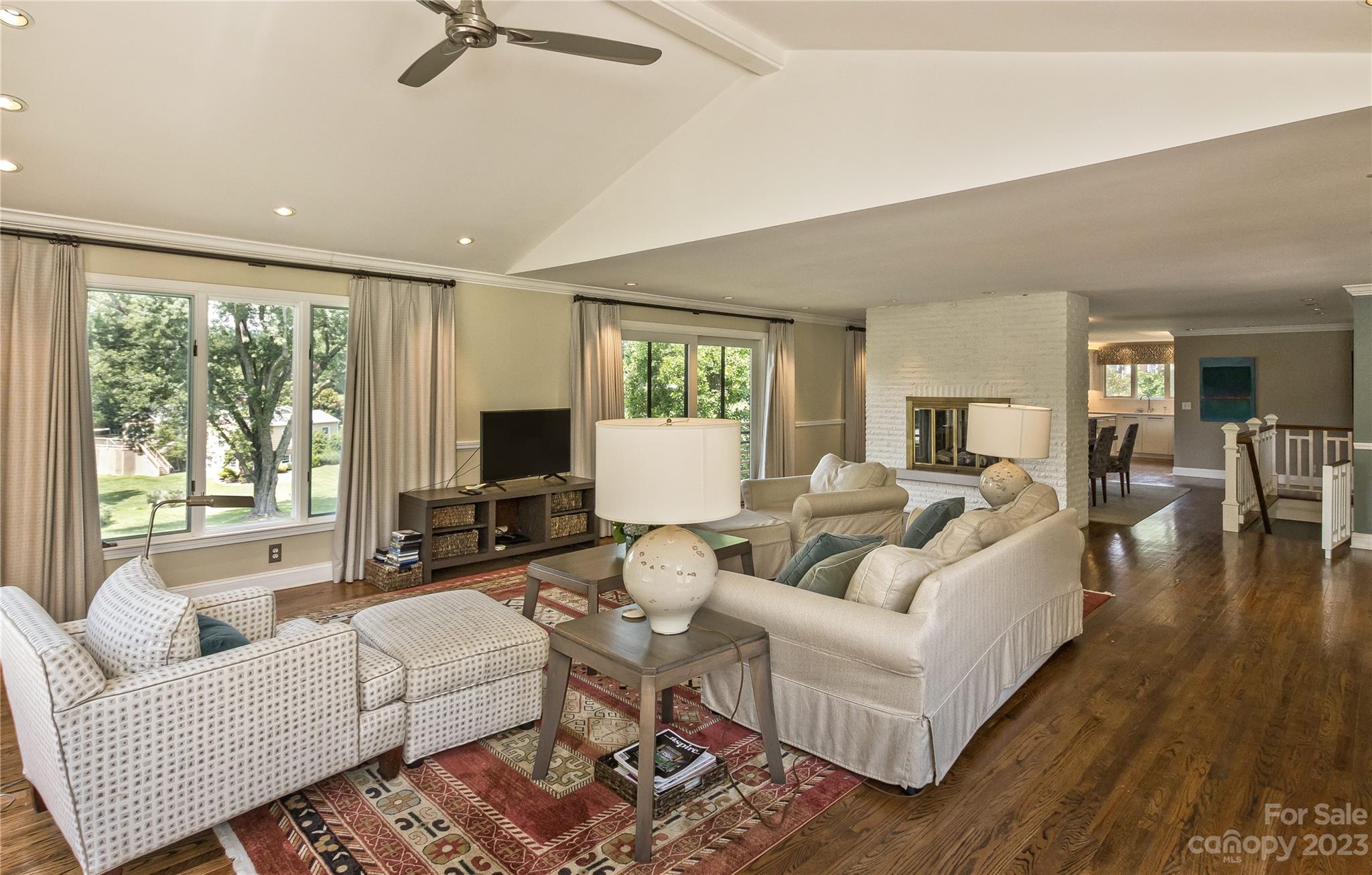 Hawthorn Hills - Residential