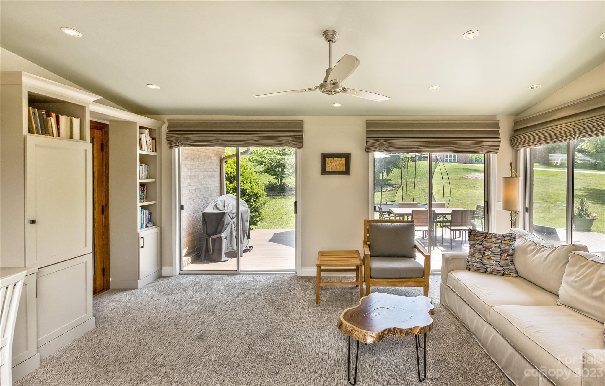 Hawthorn Hills - Residential